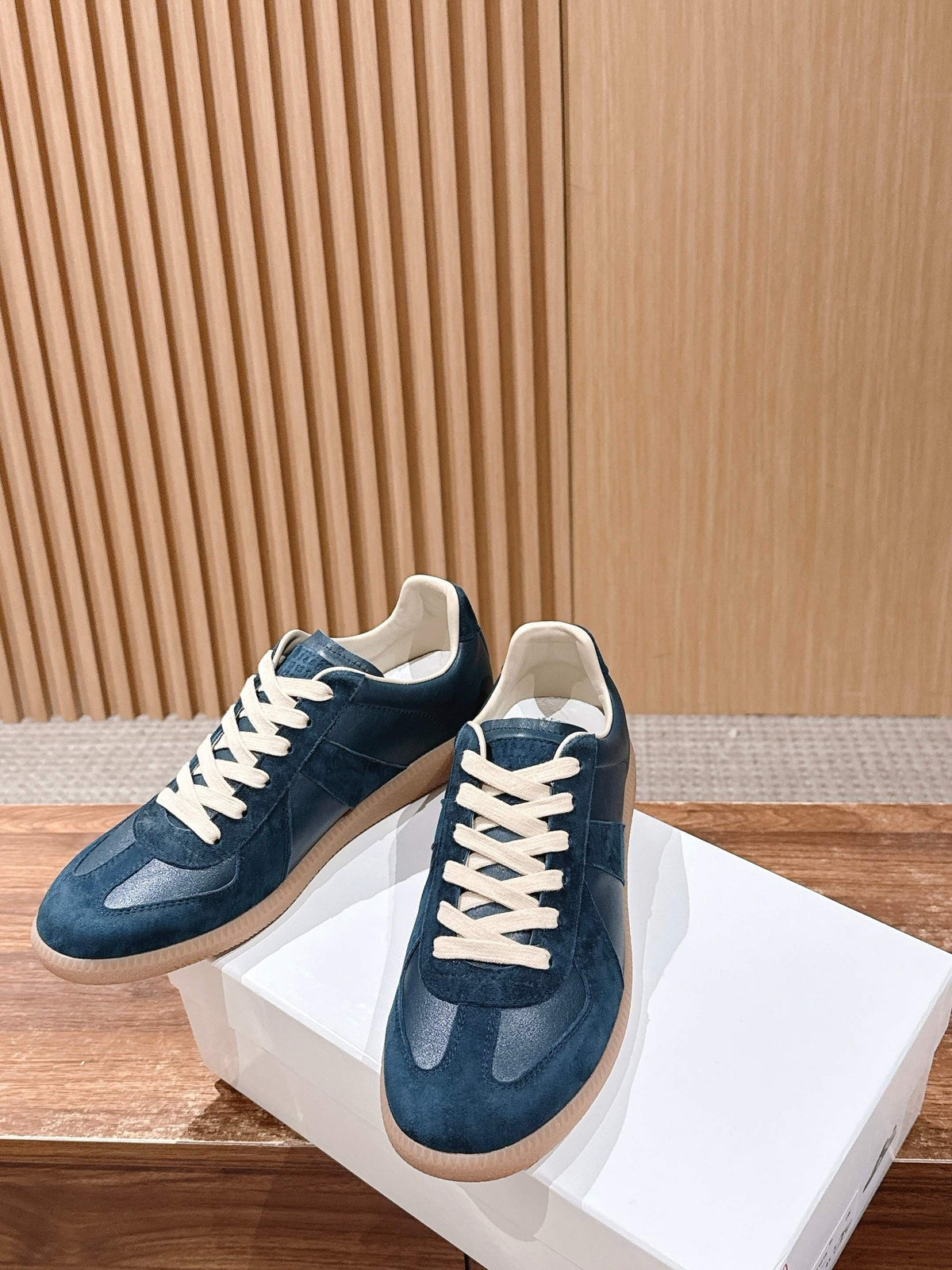 Multicolour Sneakers