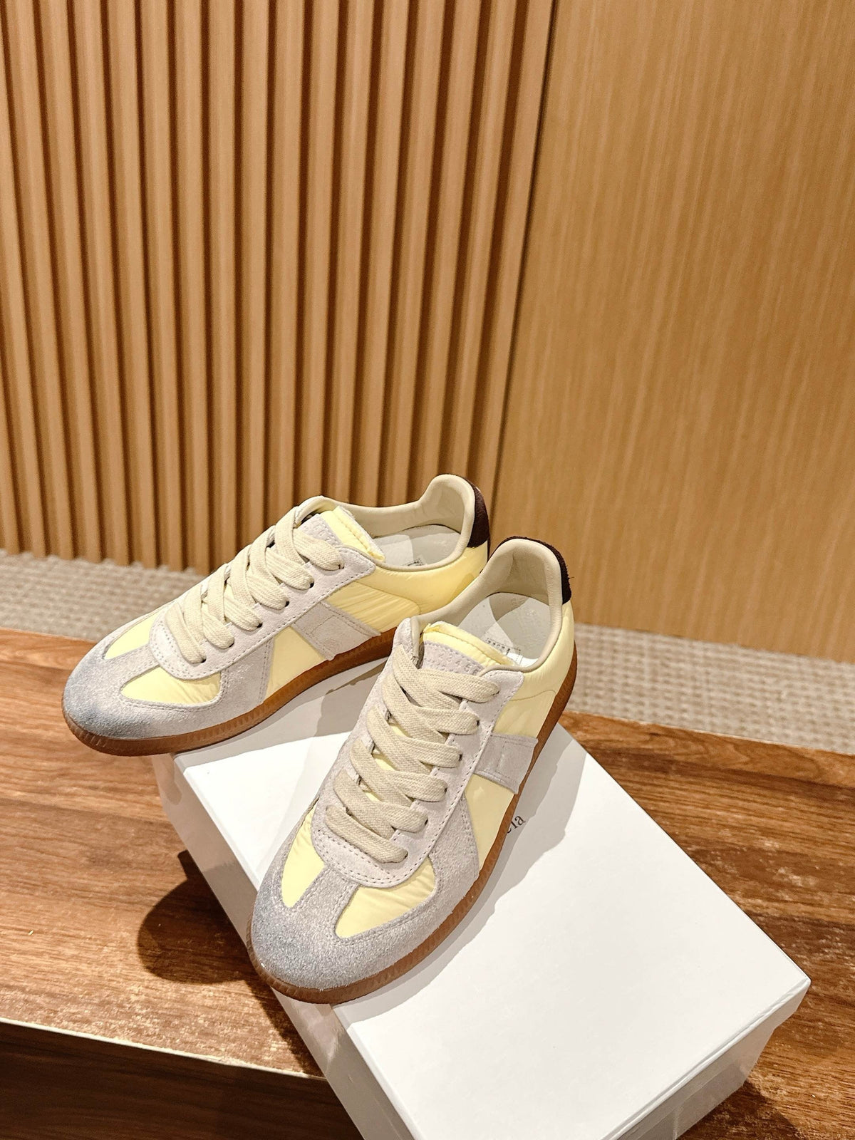 Multicolour Sneakers
