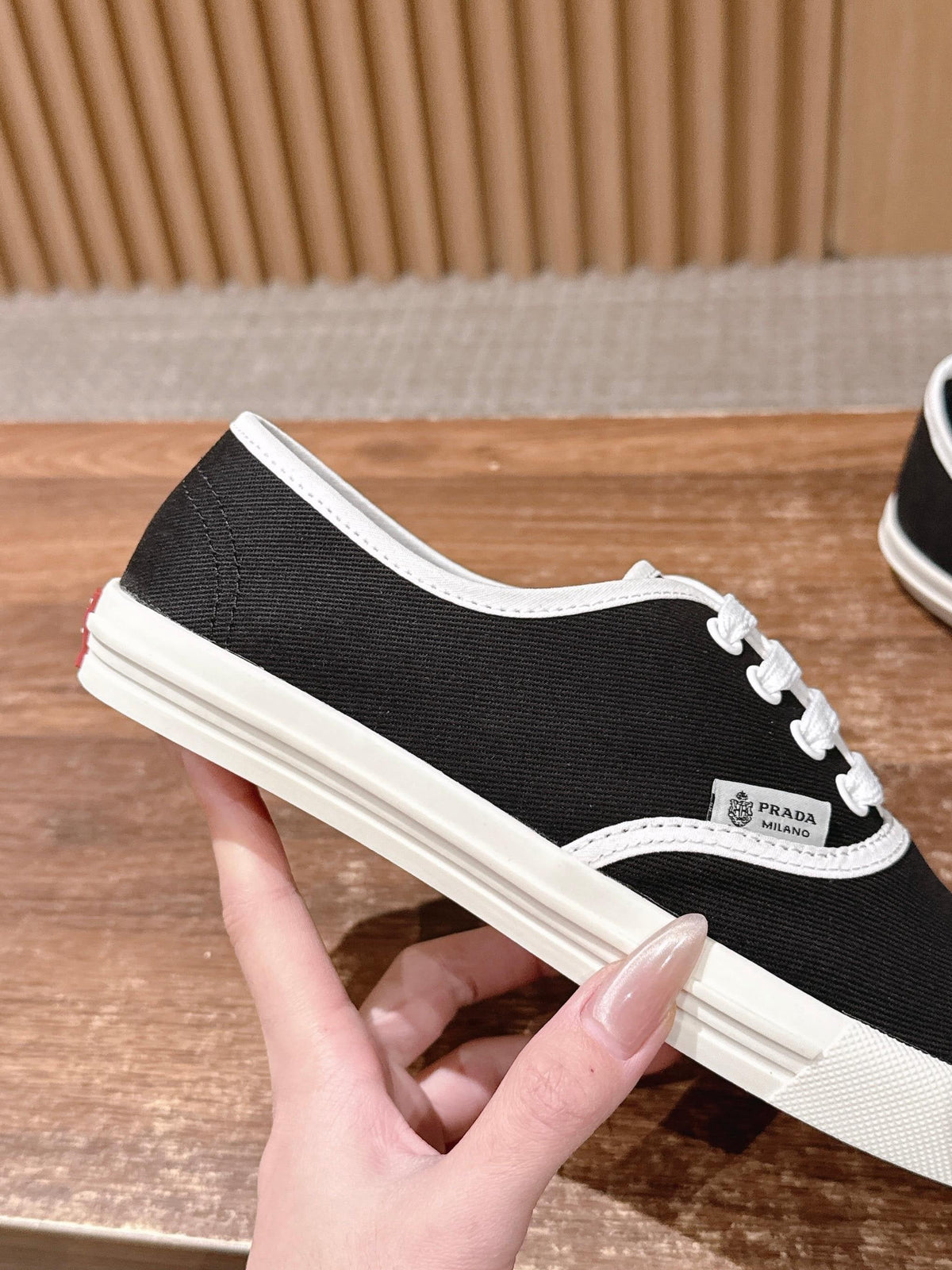 Black Canvas Toe Cap Low-Top - Women's
