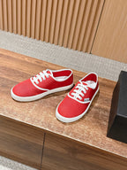Schwarzer Canvas-Sneaker mit kontrastierender Sohle – Damen