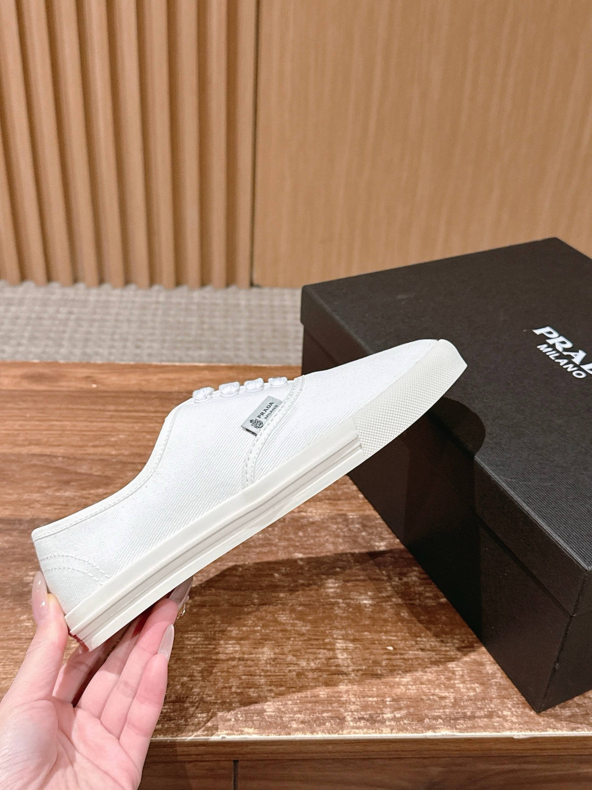 Black Canvas Toe Cap Low-Top - Women's