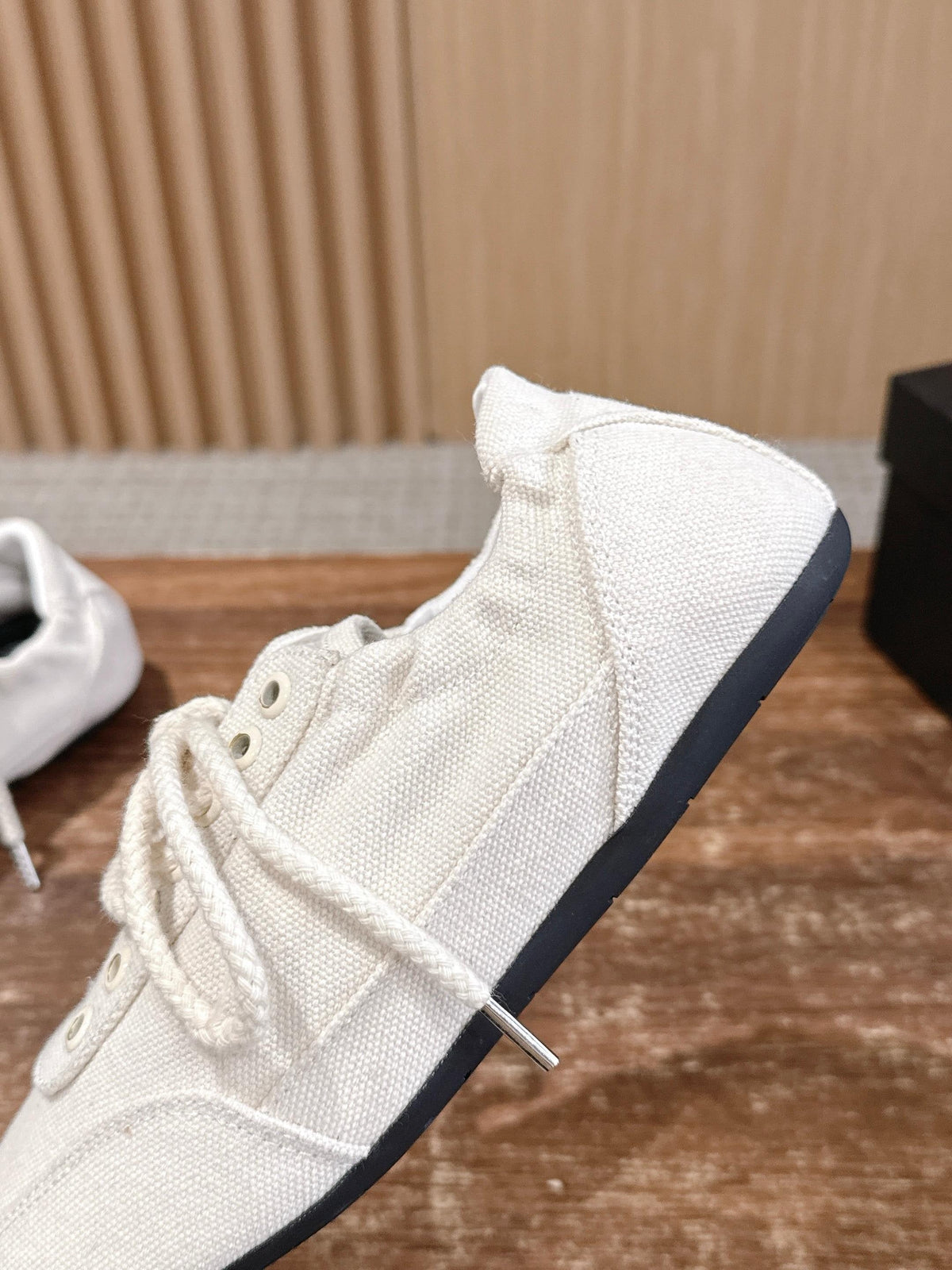 Black Mesh Plain Low-Top - Women's