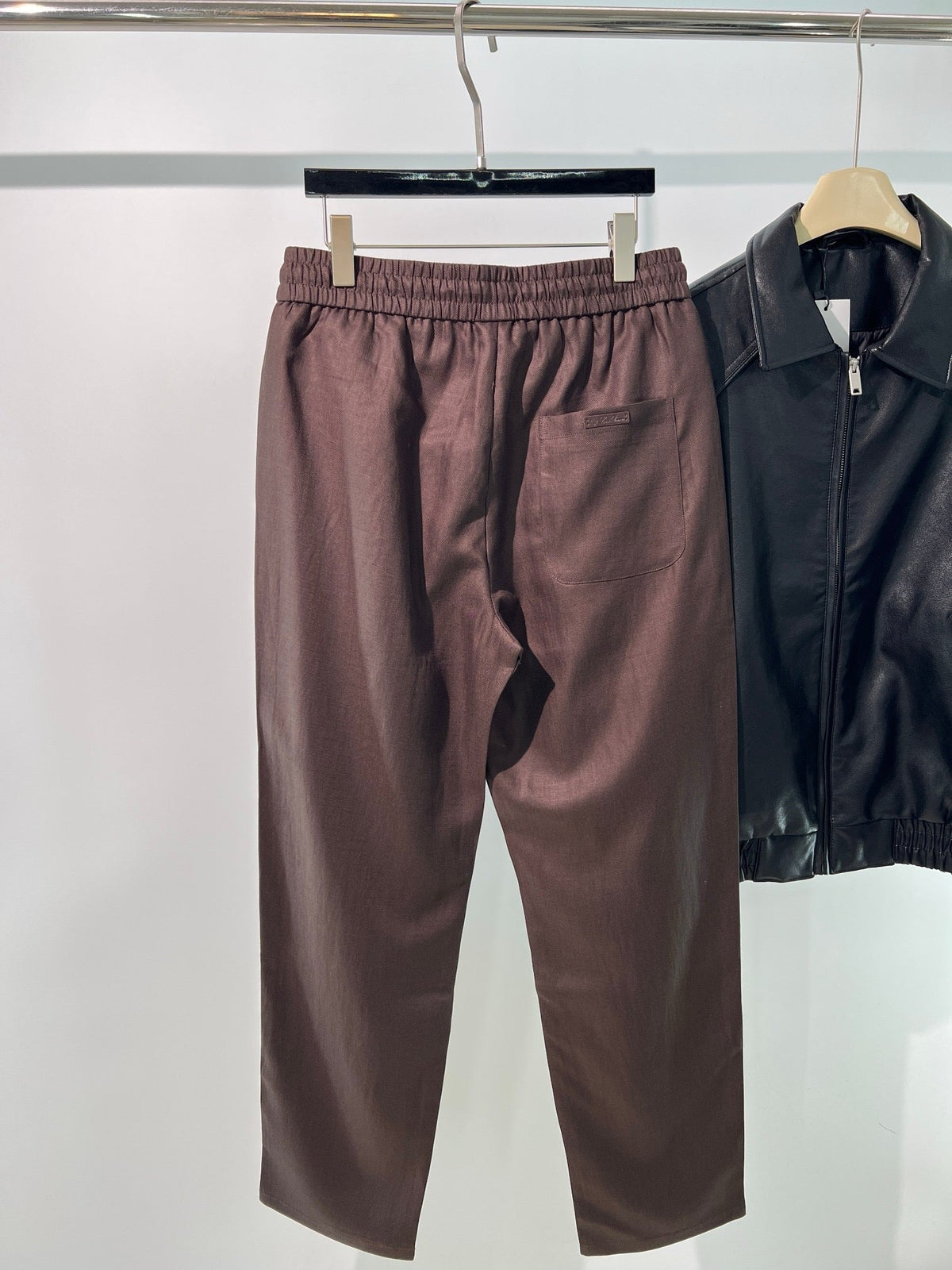 Braune Baumwollhose mit geradem Bein und Kordelzug – Damen