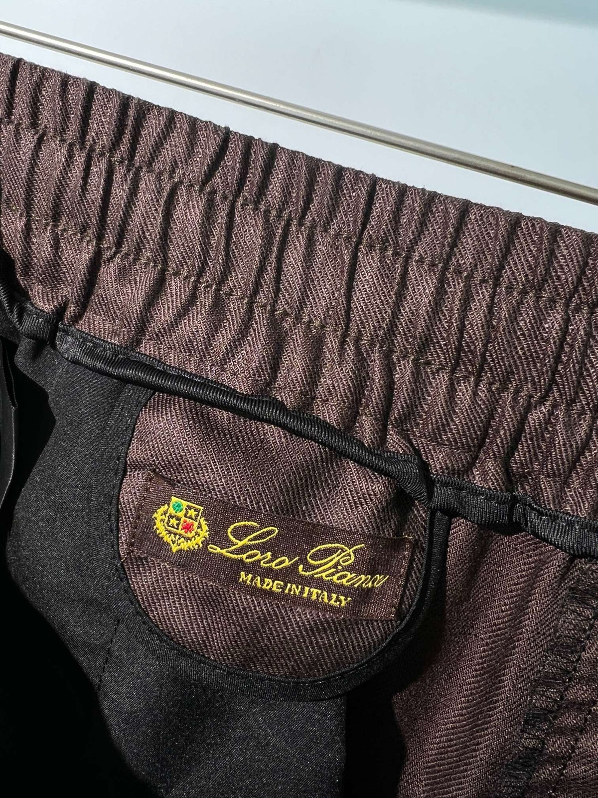 Braune Baumwollhose mit geradem Bein und Kordelzug – Damen
