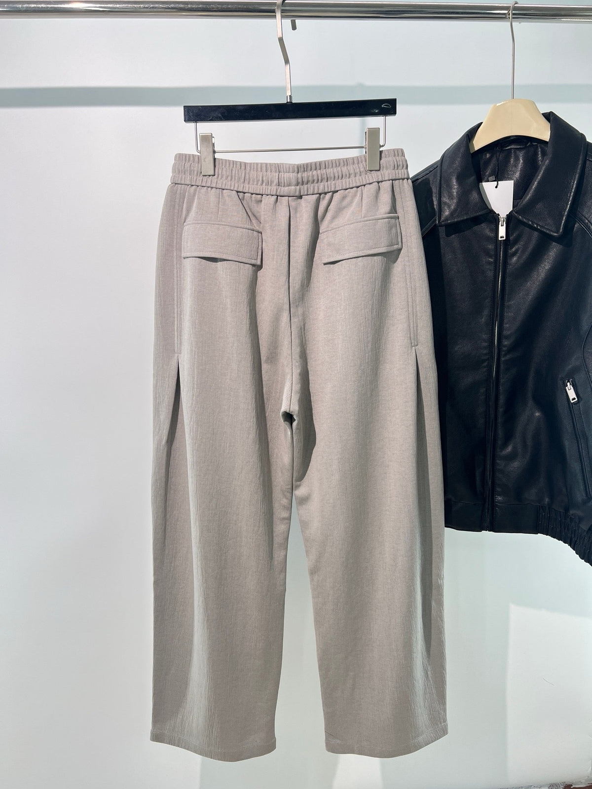 Schwarze, elastische weite Beinhose aus Baumwolle – Herren