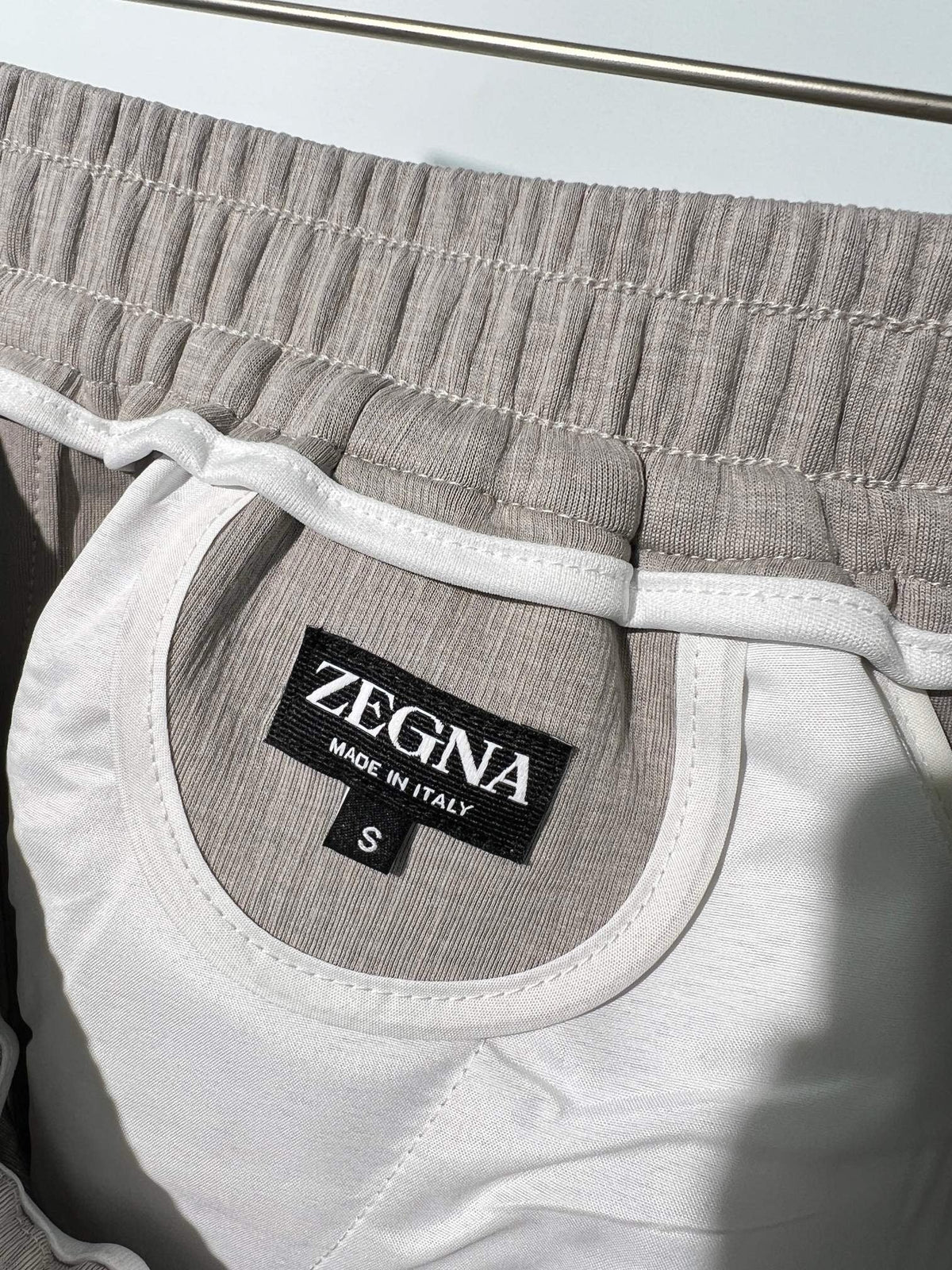 Schwarze, elastische weite Beinhose aus Baumwolle – Herren