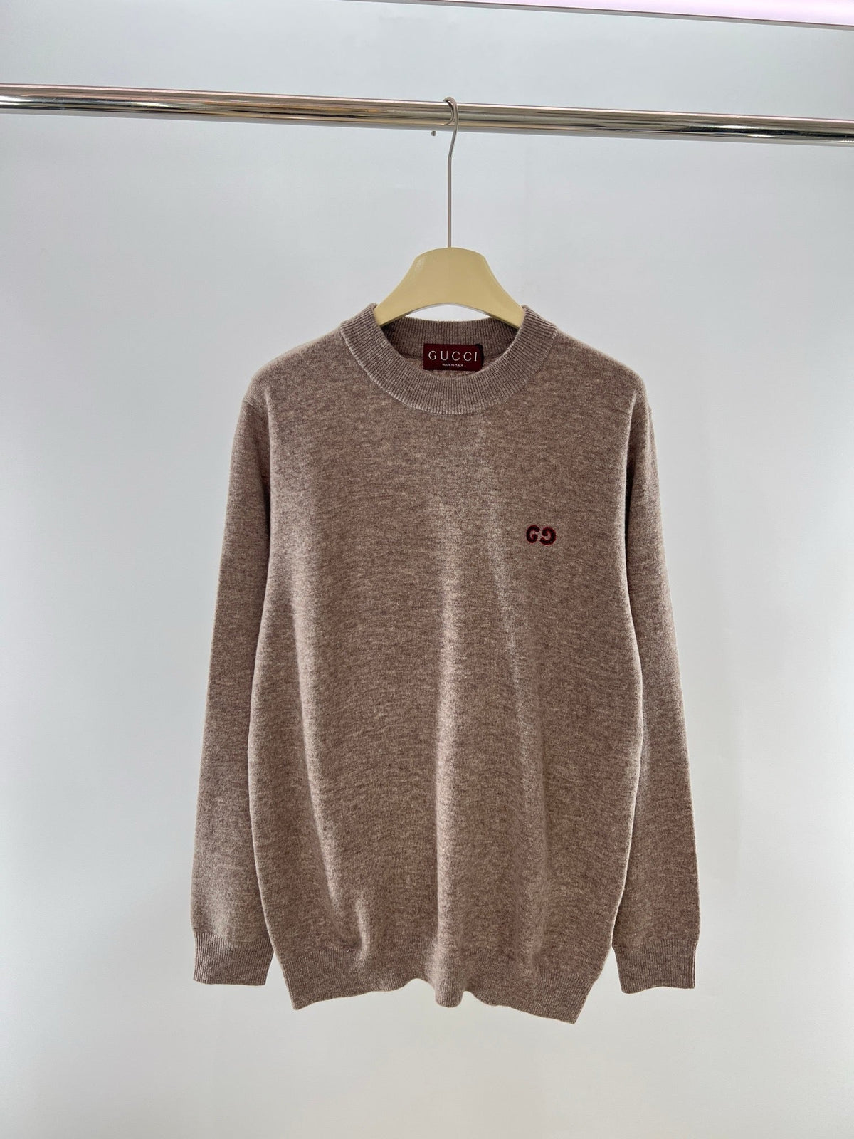 Crewneck mit Brustlogo aus brauner Wolle – Herren