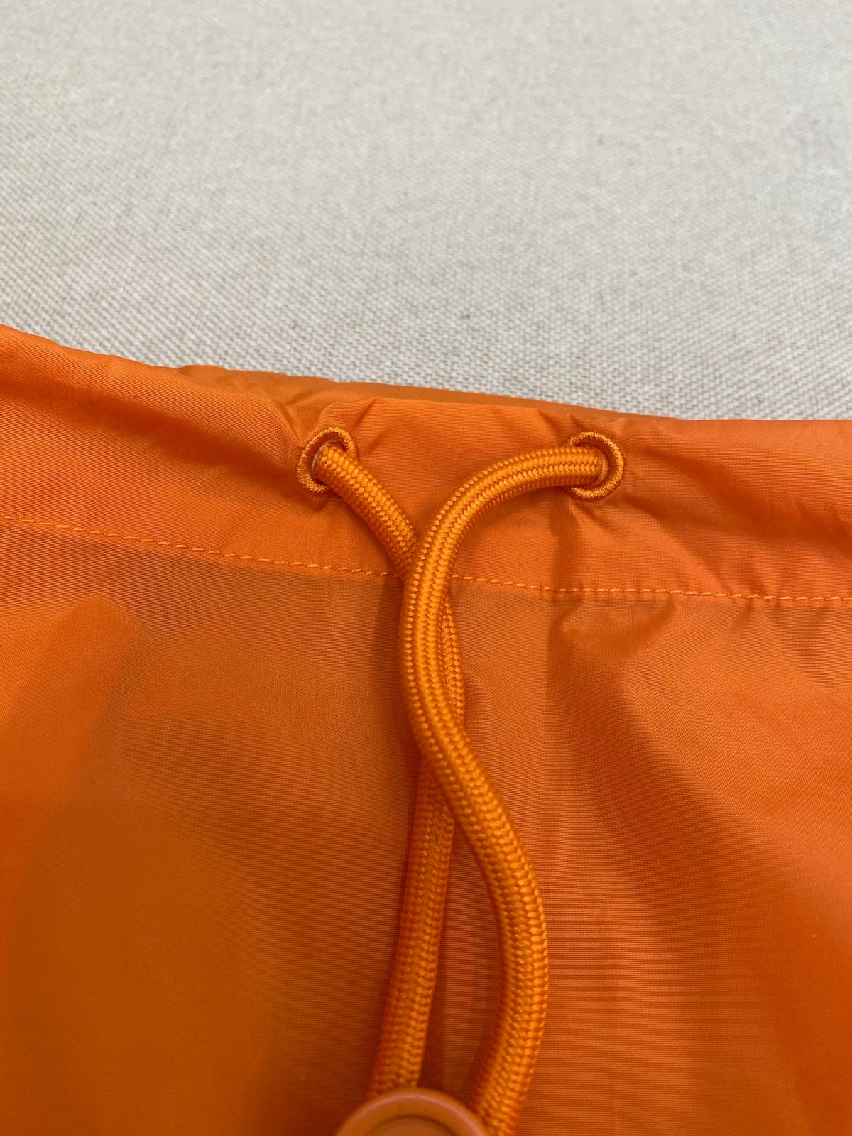 Orange Nylon Badeshorts mit Kontrastband – Herren