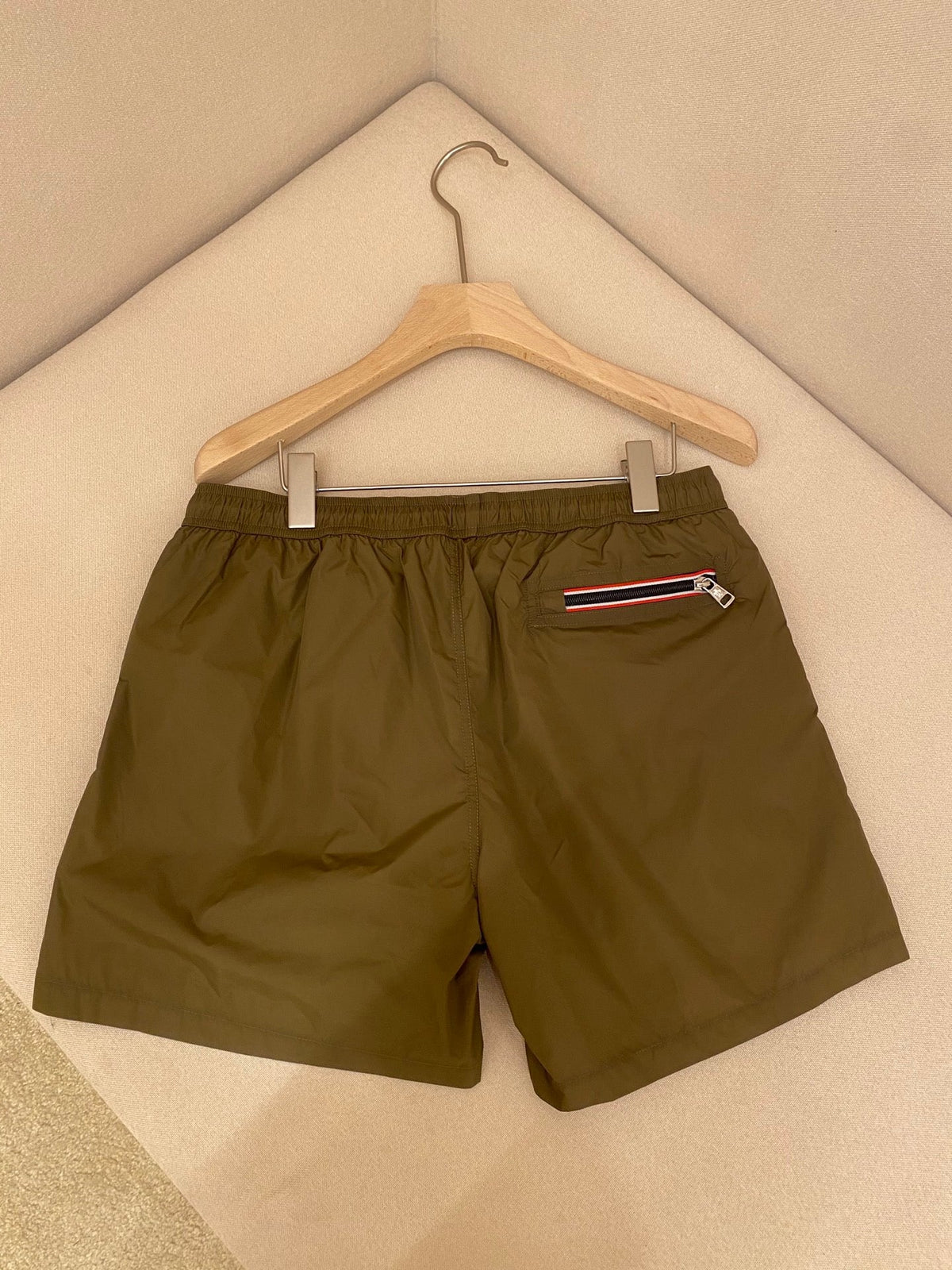 Orangefarbene Badeshorts aus schlichtem Nylon – Herren