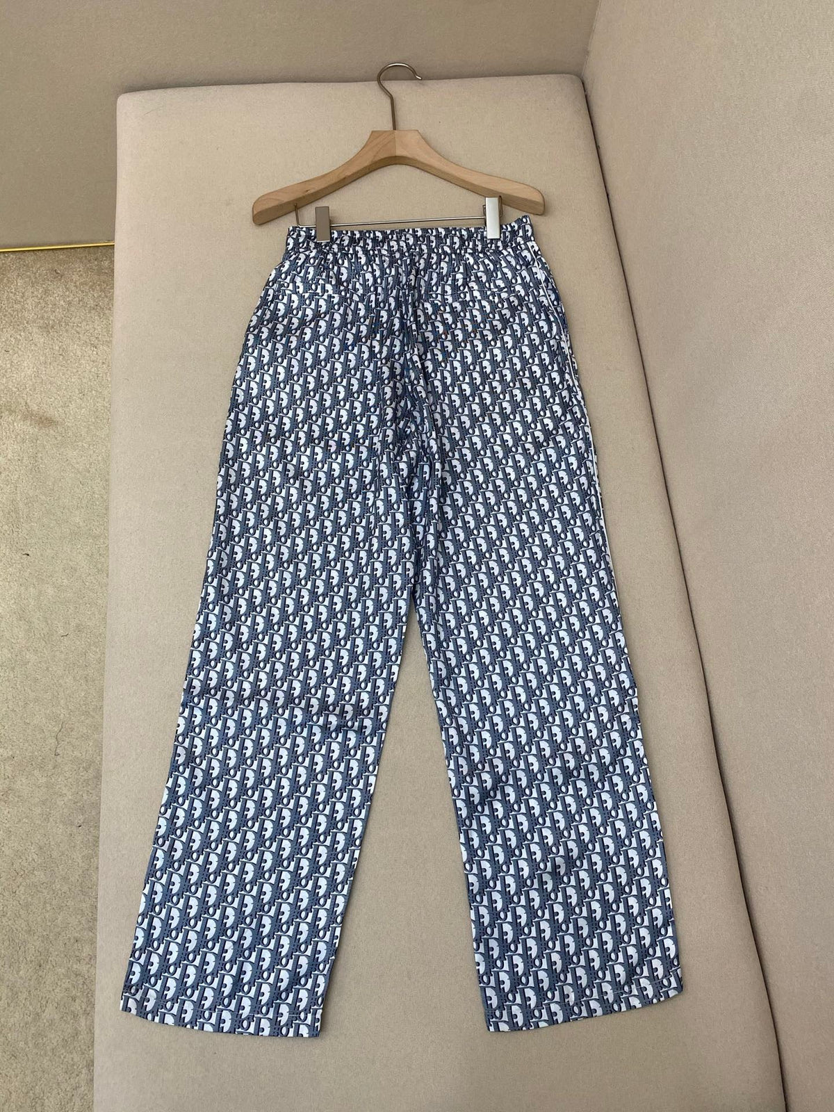 Blaue Baumwoll-Monogramm-Hose mit weitem Bein – Herren