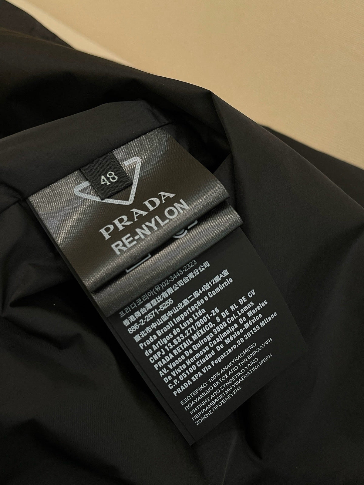 Schwarze schlichte Hemdjacke aus Nylon – Herren
