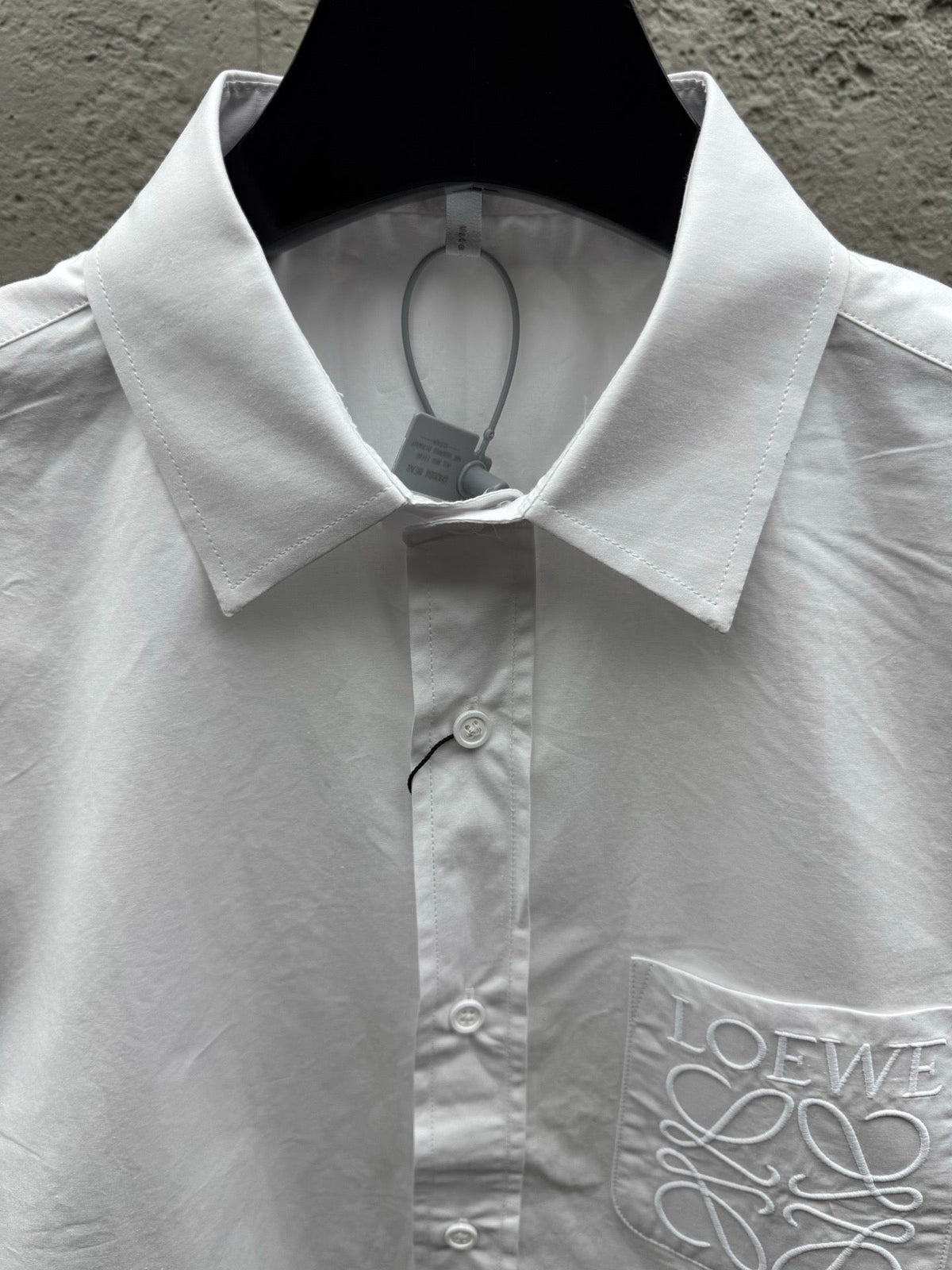 Blaues Baumwoll-Langarmshirt mit Tasche – Herren