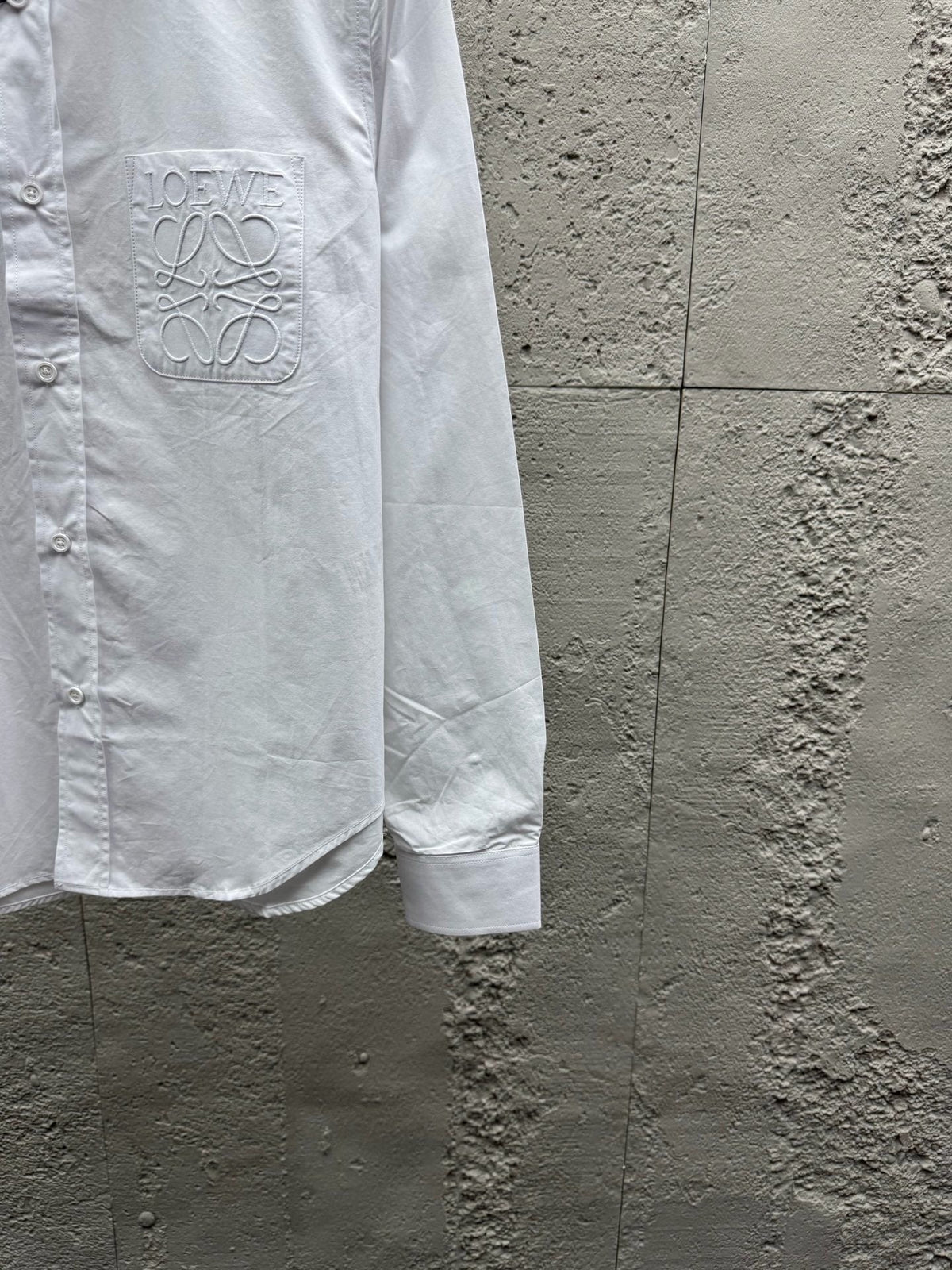 Blaues Baumwoll-Langarmshirt mit Tasche – Herren
