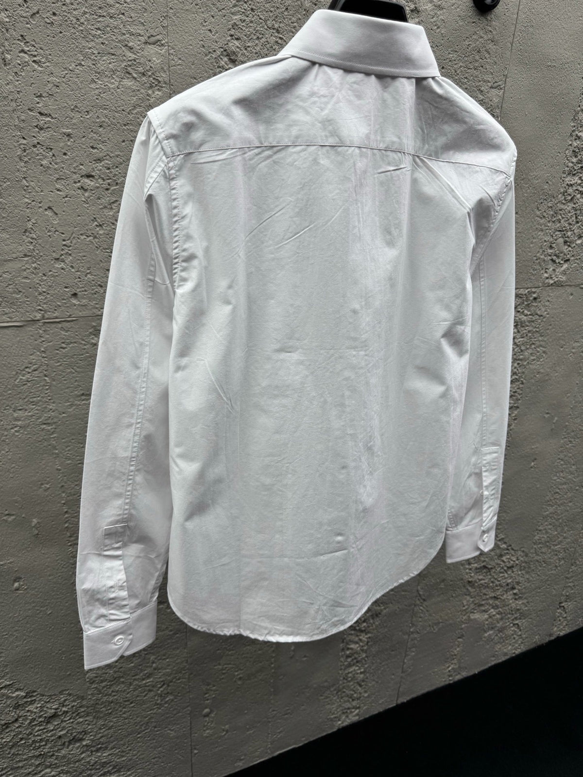 Blaues Baumwoll-Langarmshirt mit Tasche – Herren