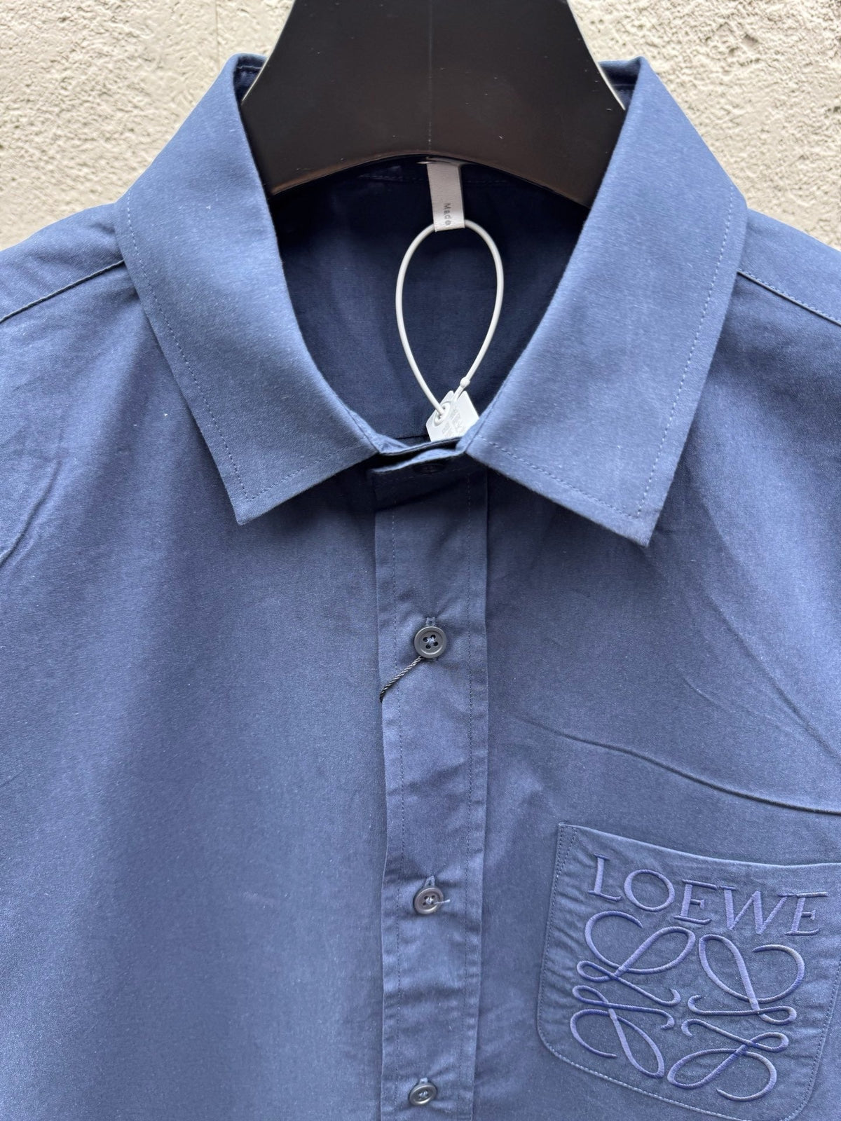Blaues Baumwoll-Langarmshirt mit Tasche – Herren