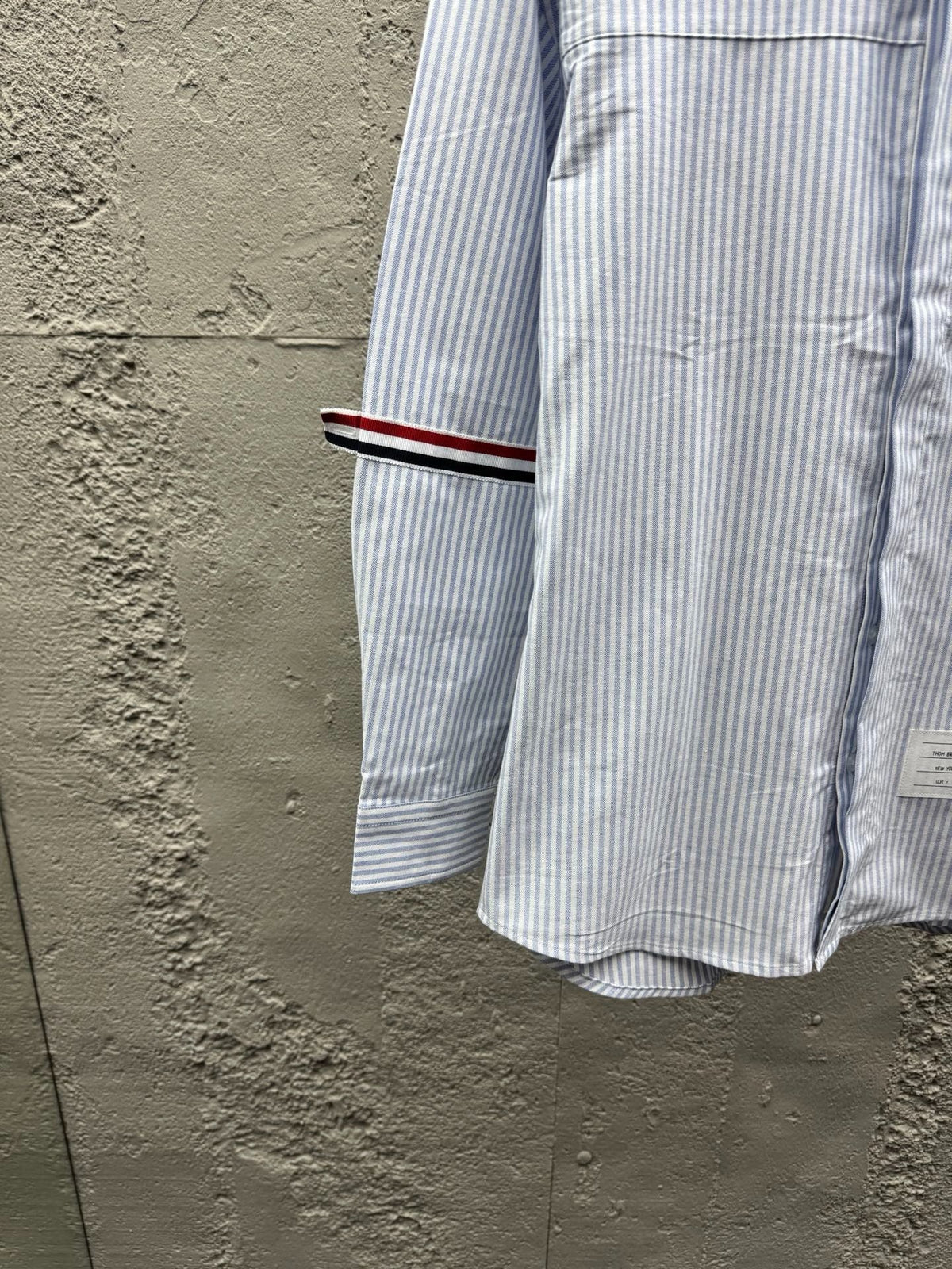 Weißes Baumwoll-Langarmshirt mit Kontrastbesatz – Herren