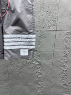 Graue Baumwoll-Bar-Streifen-Kordelzugshorts – Herren