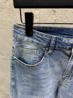 Blaue Jeans mit Kreuz-Flicken, gerade geschnitten – Herren
