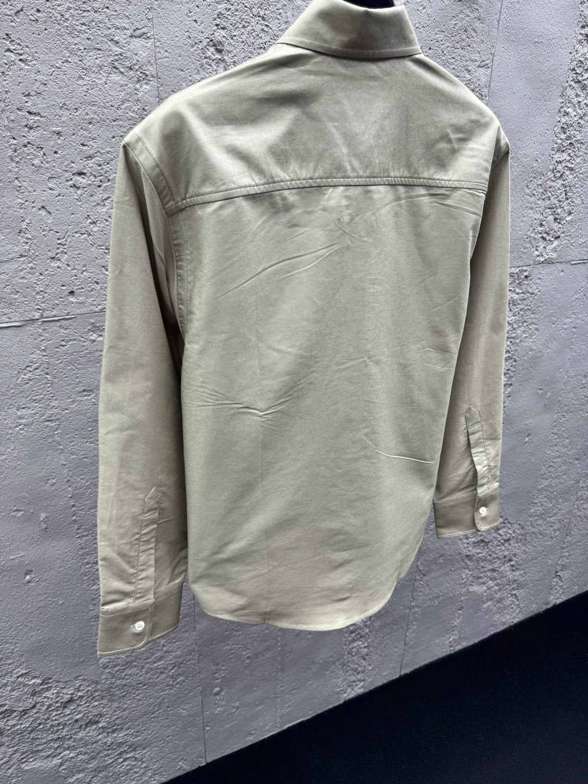 Beiges Langarmshirt aus Baumwolle, unifarben – Herren