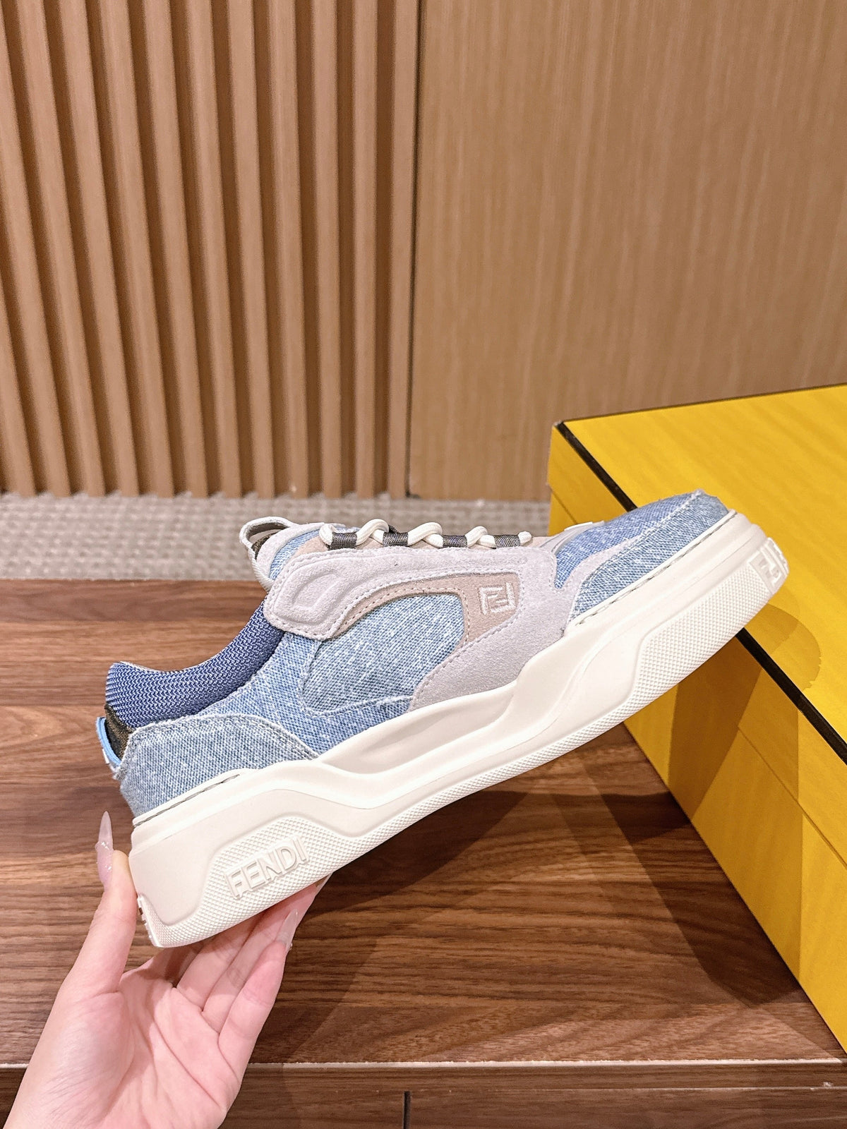 Weiße Leder-Colourblock-Chunky-Herrenschuhe