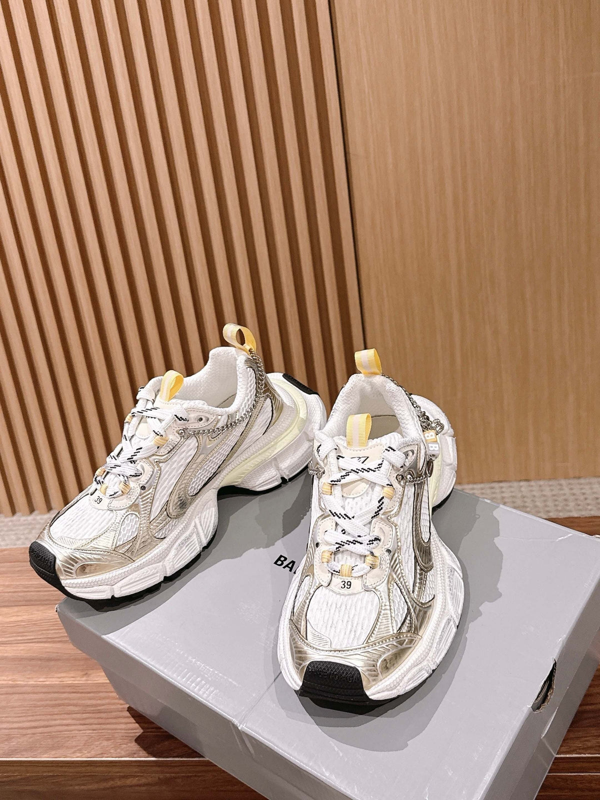 Multicolour Sneakers