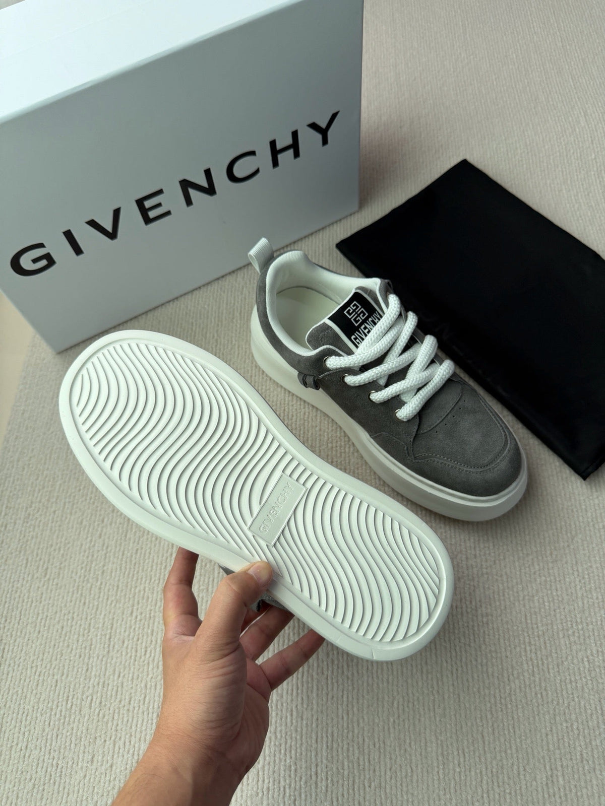 Grey Suede Contrast Sole Low-Top - Men's
