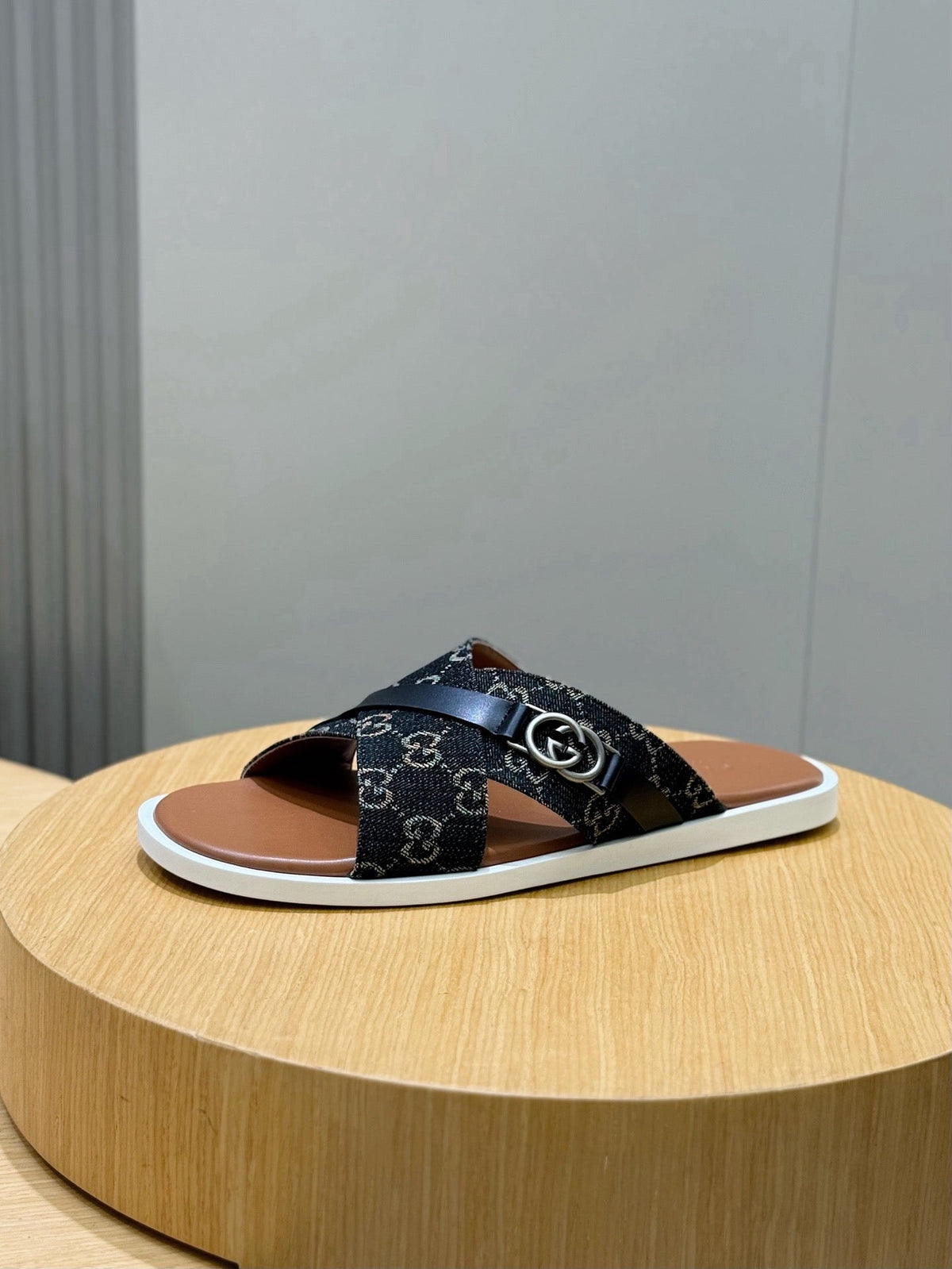 Navy Canvas Denim Monogram Crossover – Herren