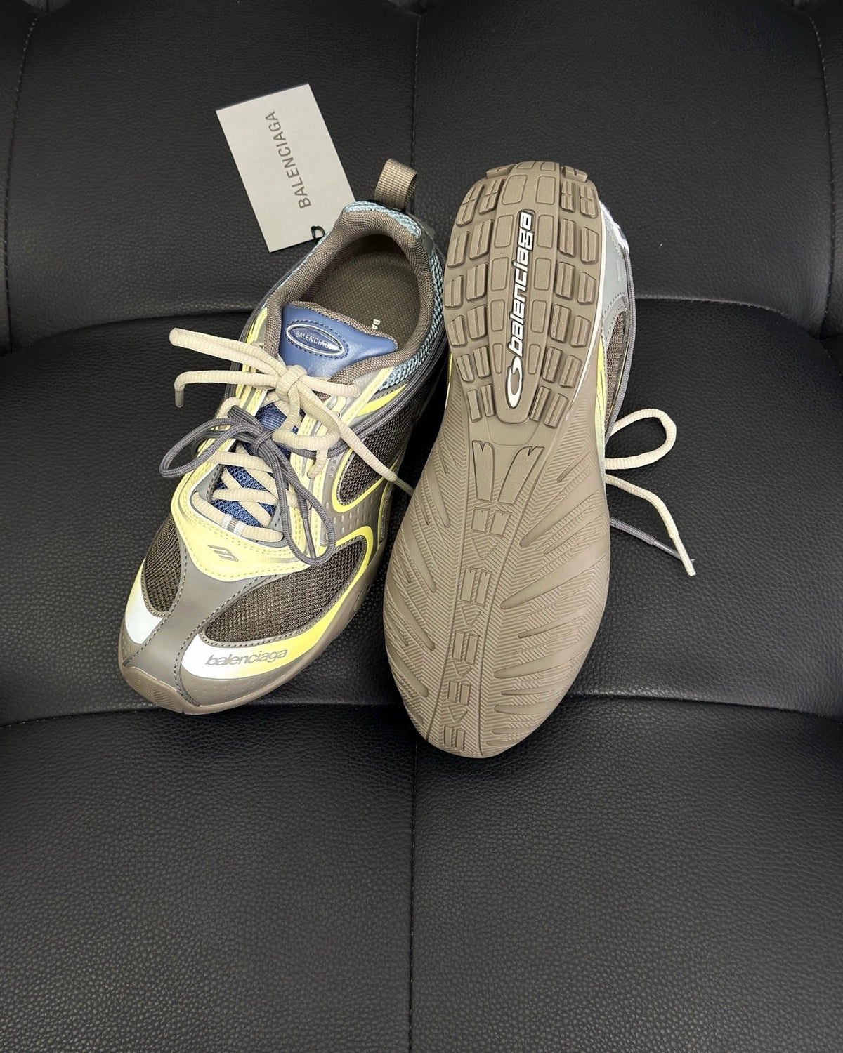 Panelled Runner Silver Sneakers