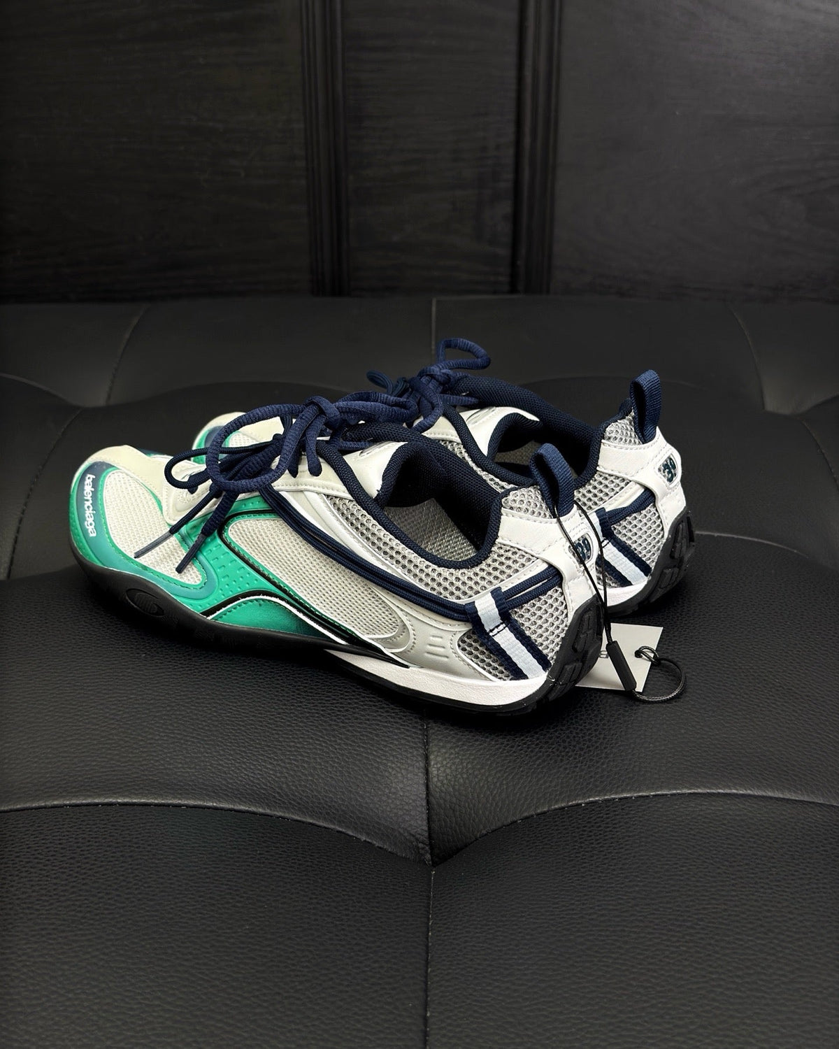 Panelled Runner Silver Sneakers