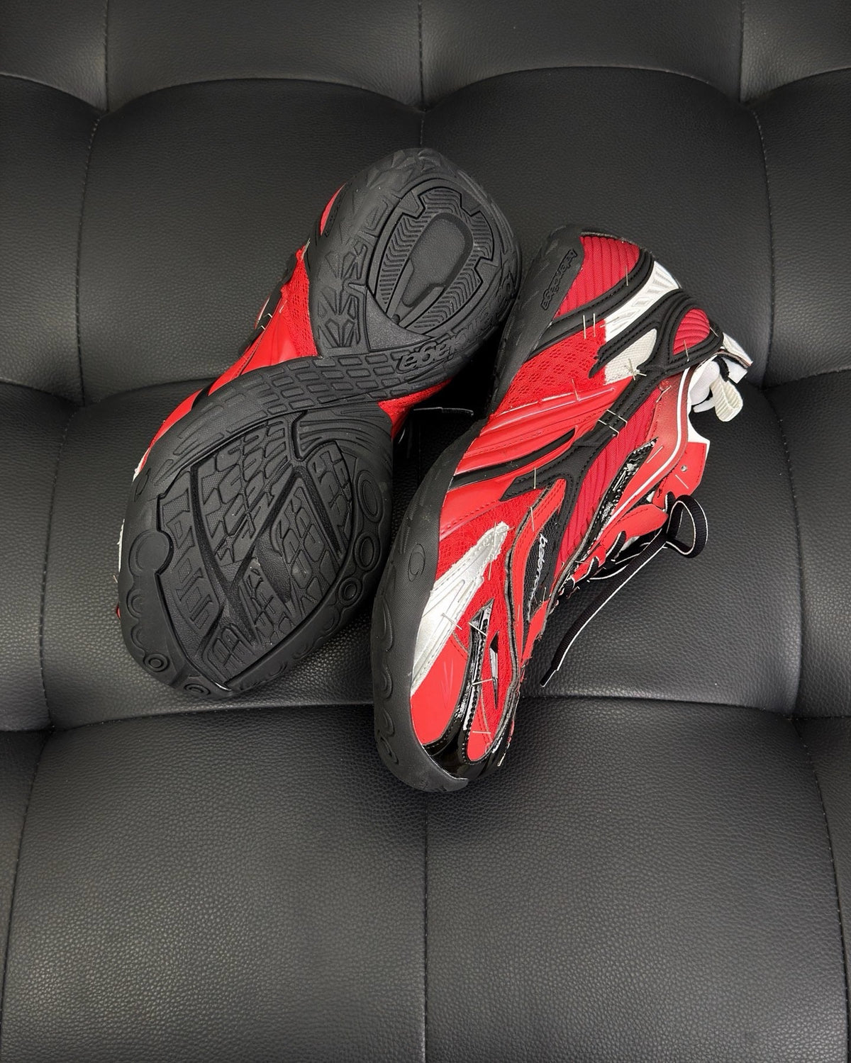 Red Mesh Graphic Chunky - Men's