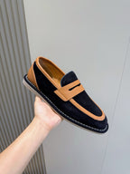 Marineblaue Mokassins aus Wildleder mit Riemen in Kontrastfarbe – Herren
