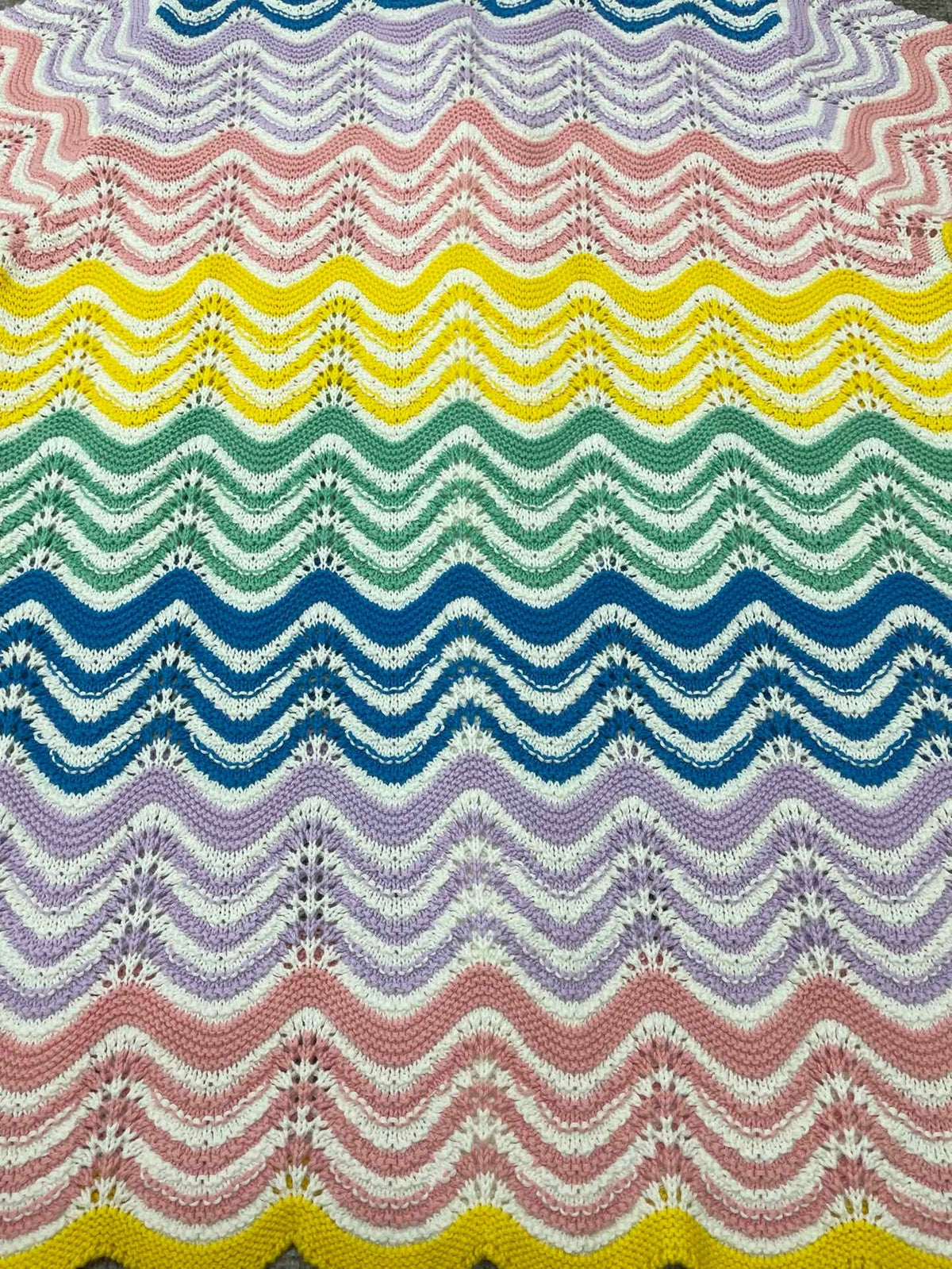 Pastellfarbenes Strickhemd mit Chevron-Muster – Herren