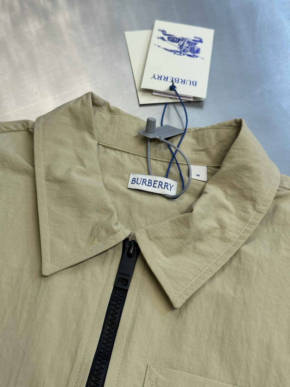 Gelbes Baumwoll-Kurzarmhemd mit Brusttasche – Herren