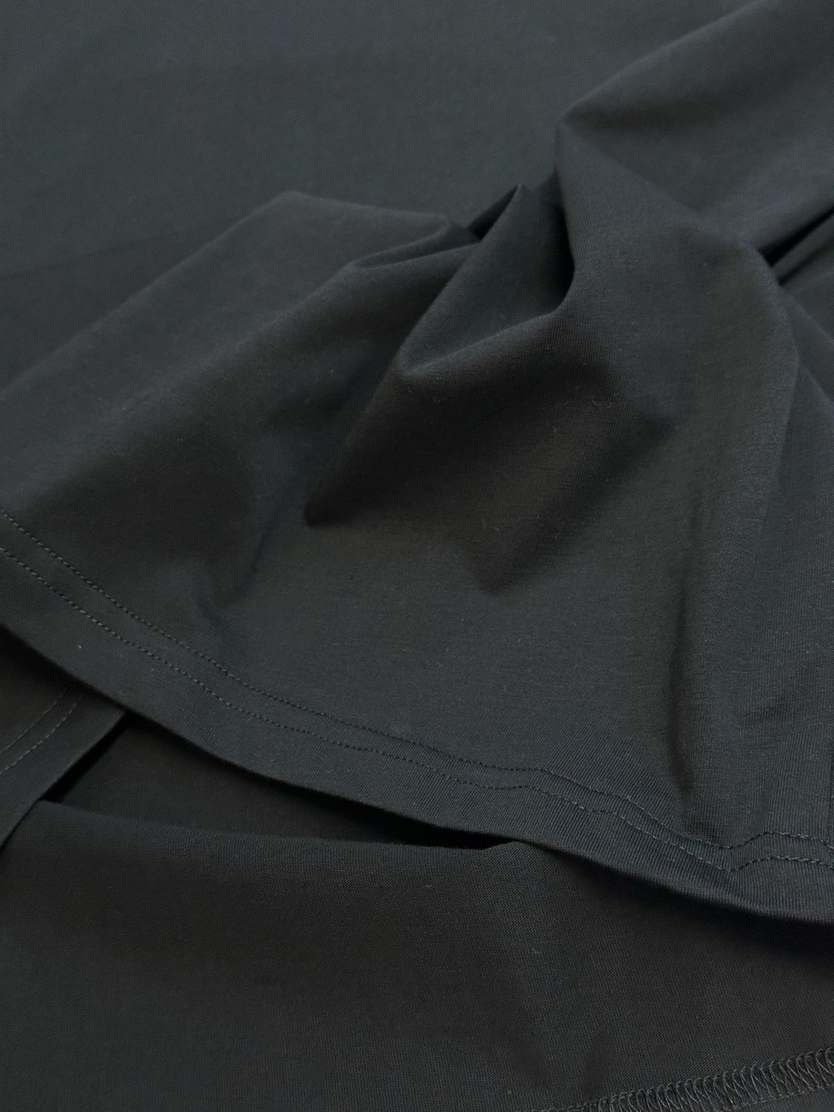 Schwarzes Langarmshirt aus Baumwolle mit Bündchendetail – Herren