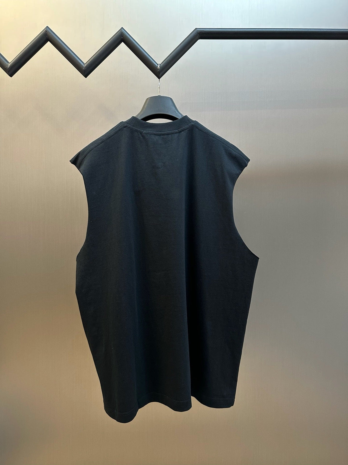 Schwarz-weißes Tanktop für Herren