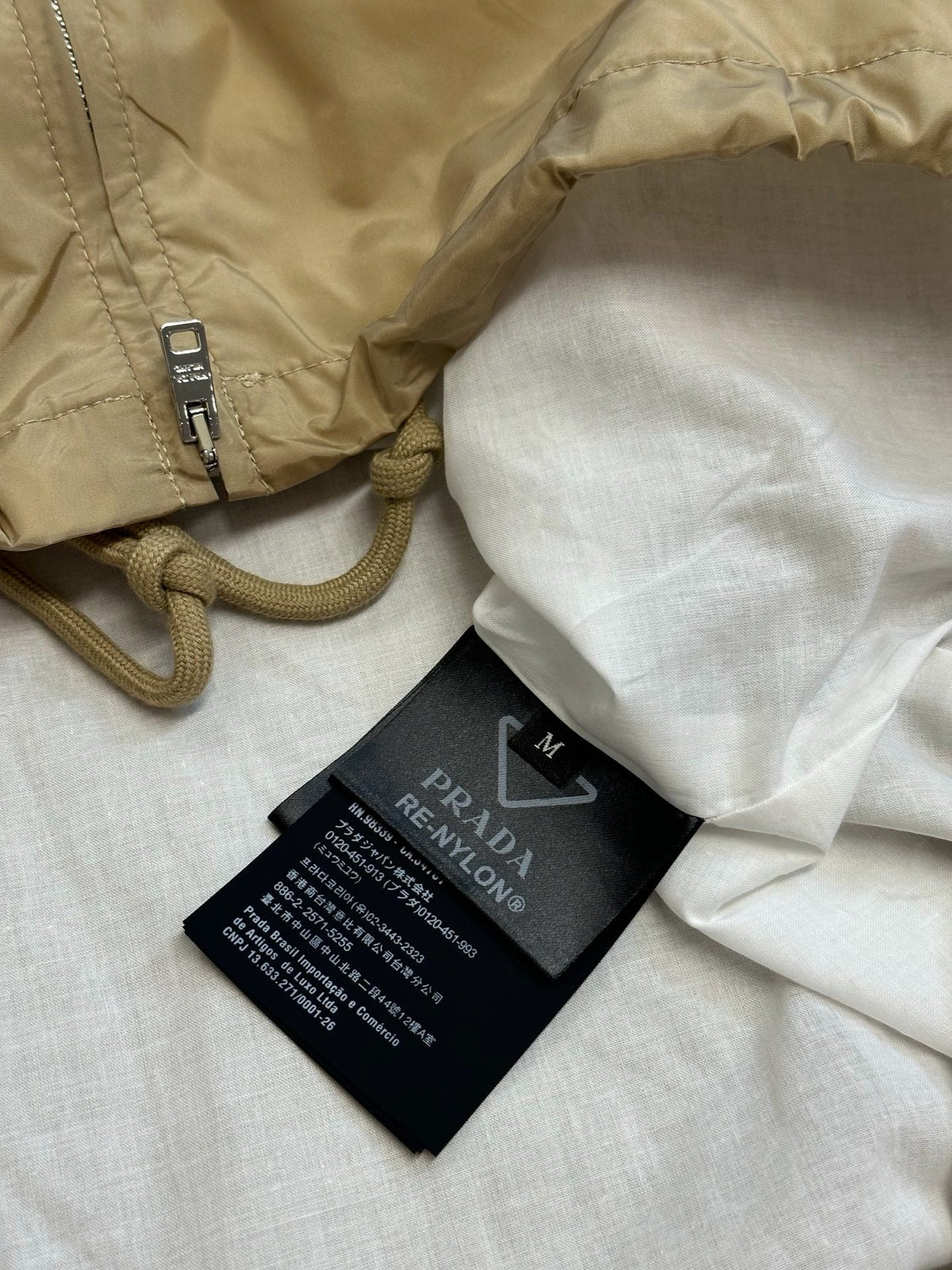 Schwarz-goldene Jacke – Herren