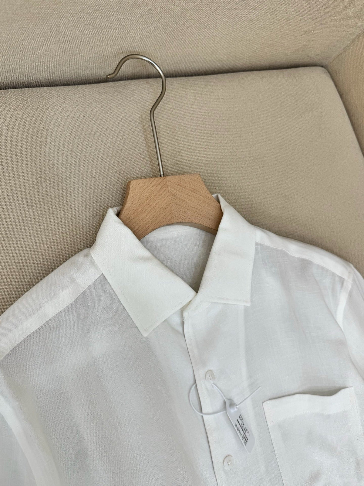 Weißes Langarmshirt aus Baumwolle mit Tasche – Herren