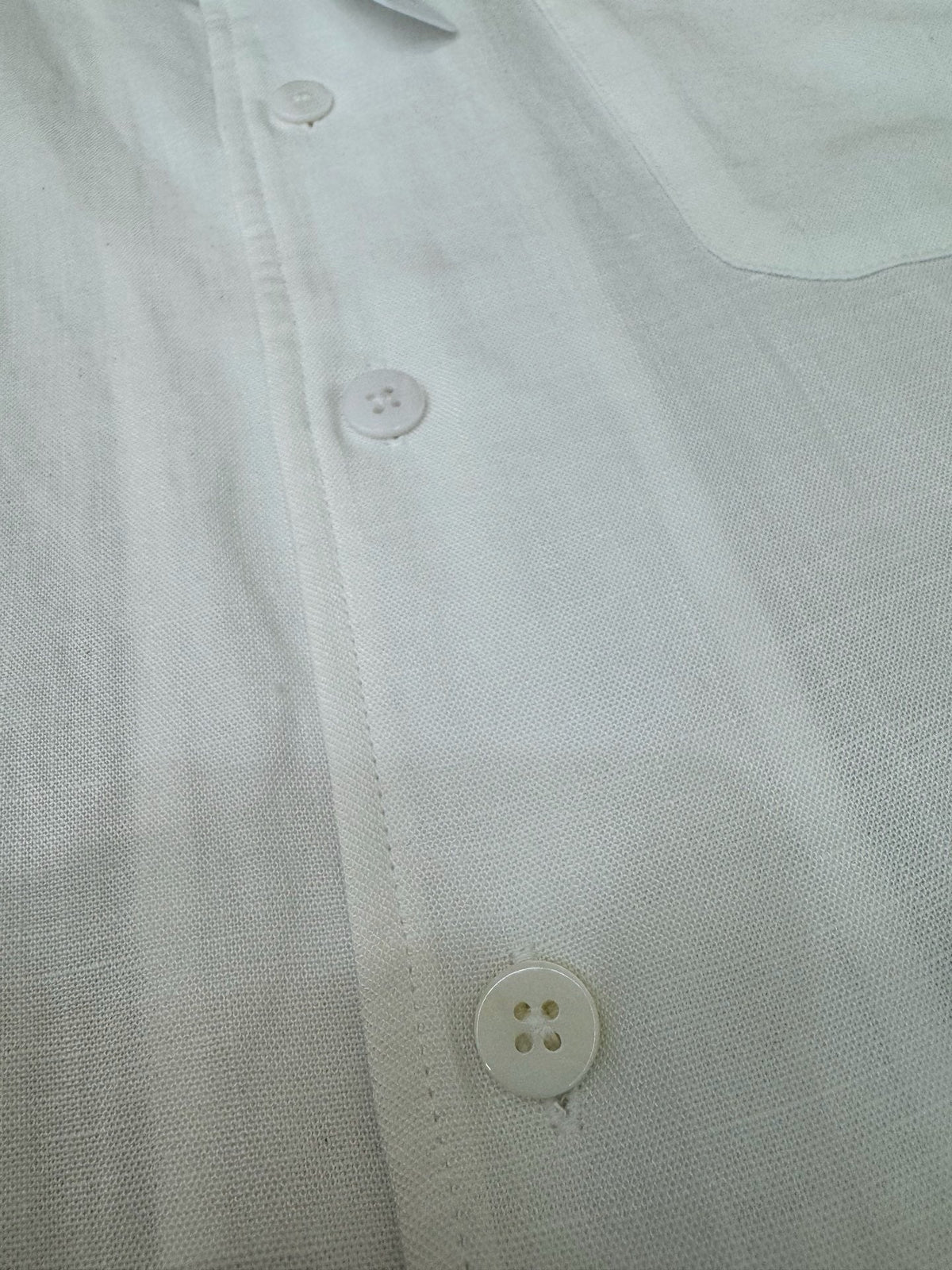 Weißes Langarmshirt aus Baumwolle mit Tasche – Herren