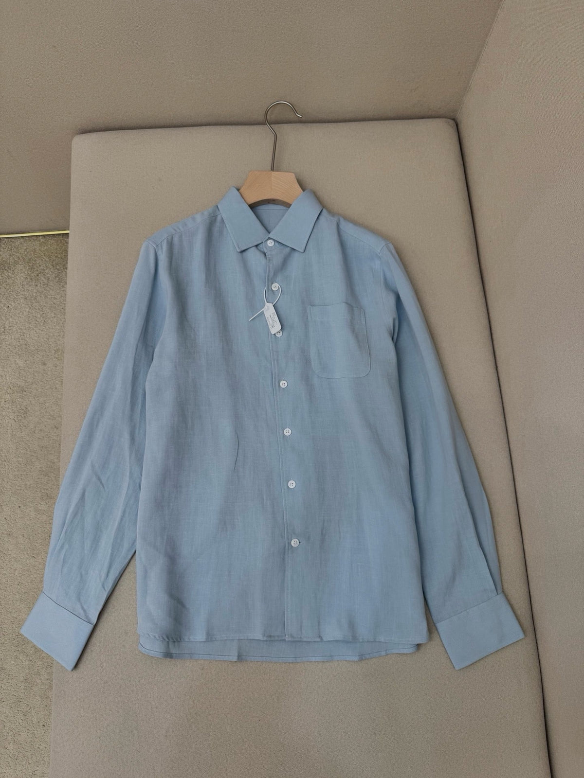 Weißes Langarmshirt aus Baumwolle mit Tasche – Herren