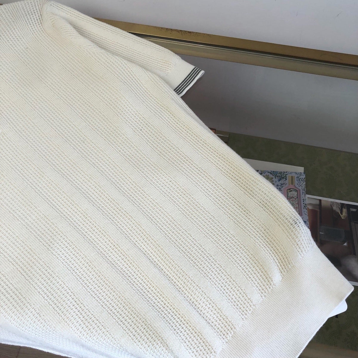 Navyfarbenes Strick-Kurzarmhemd mit kontrastierendem Kragen – Herren