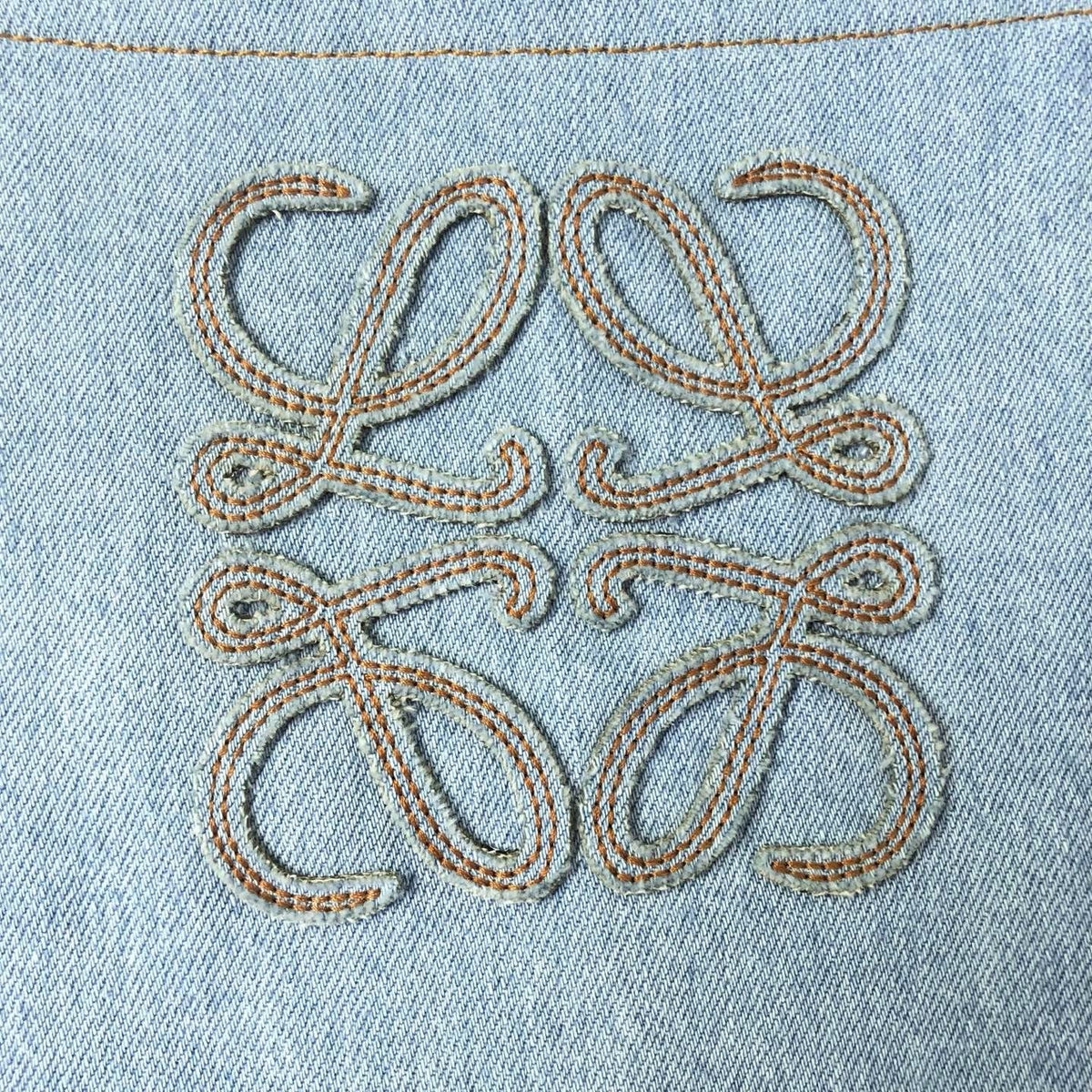Kurzärmeliges Jeanshemd mit Stickerei – Herren