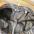 Graue Nylon-Badehose mit Karomuster – Herren