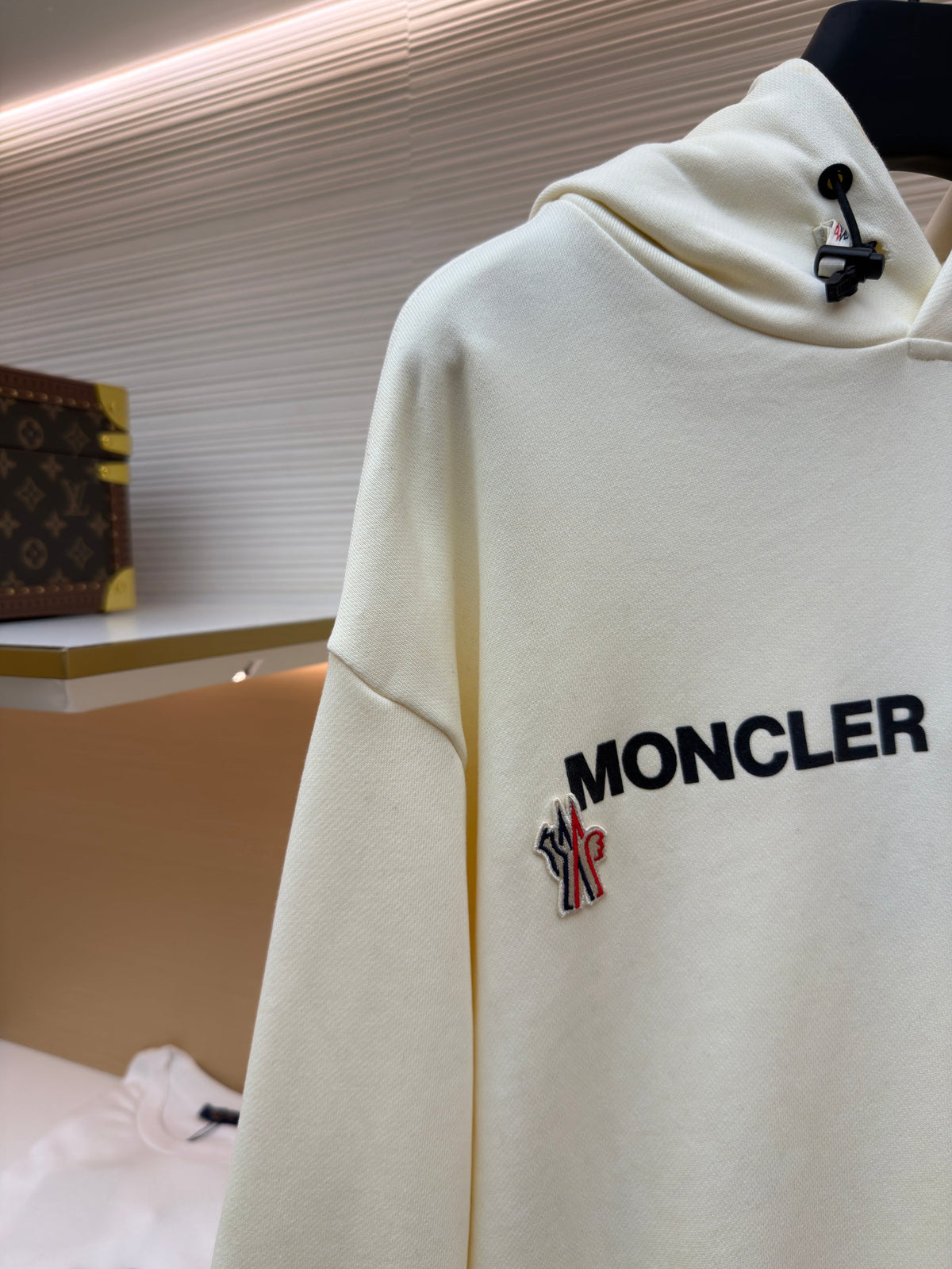 Cremefarbener Pullover mit Text-Logo aus Baumwolle – Herren