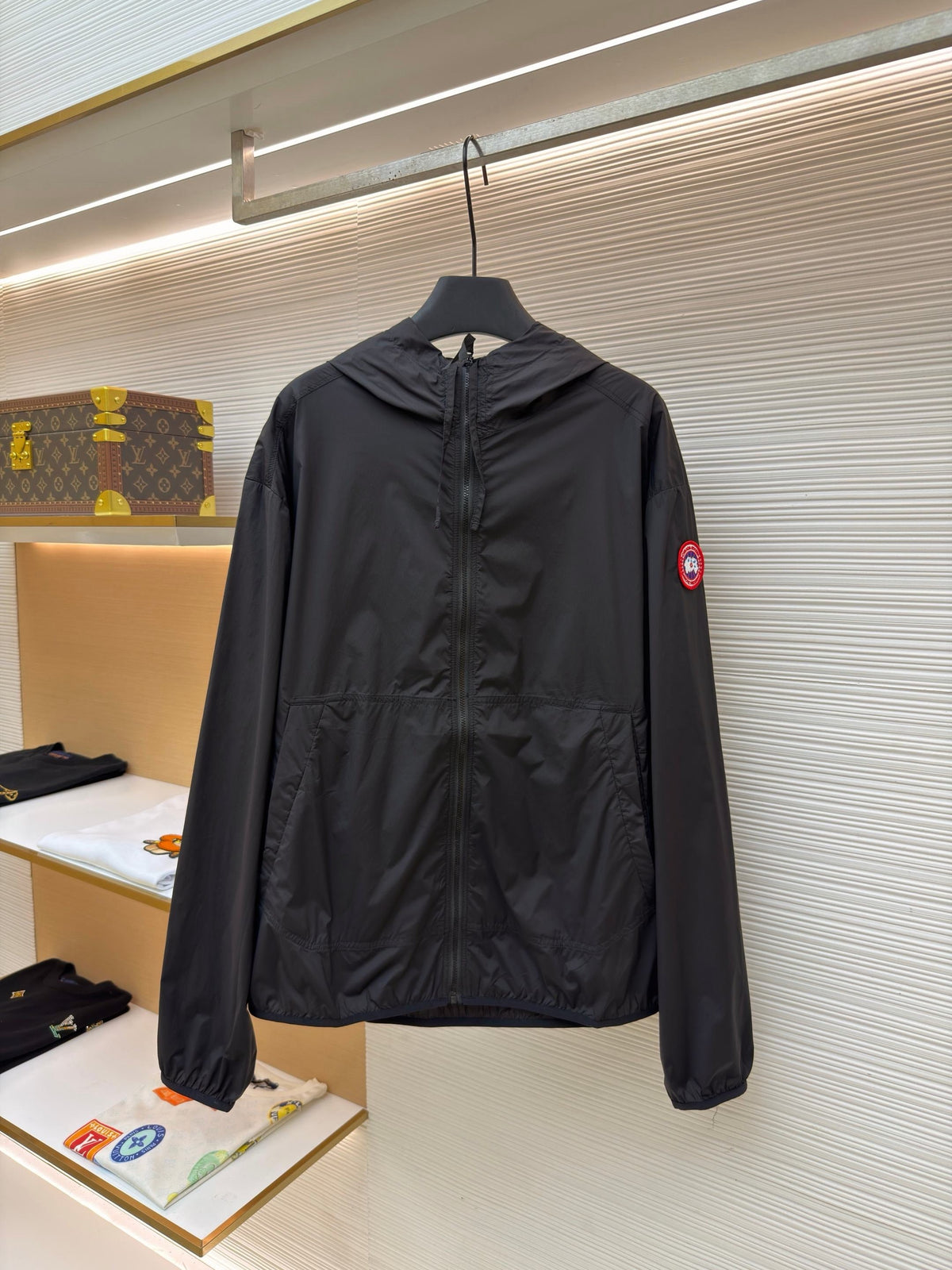 Schwarze Nylon-Patch-Kapuzenjacke – Herren
