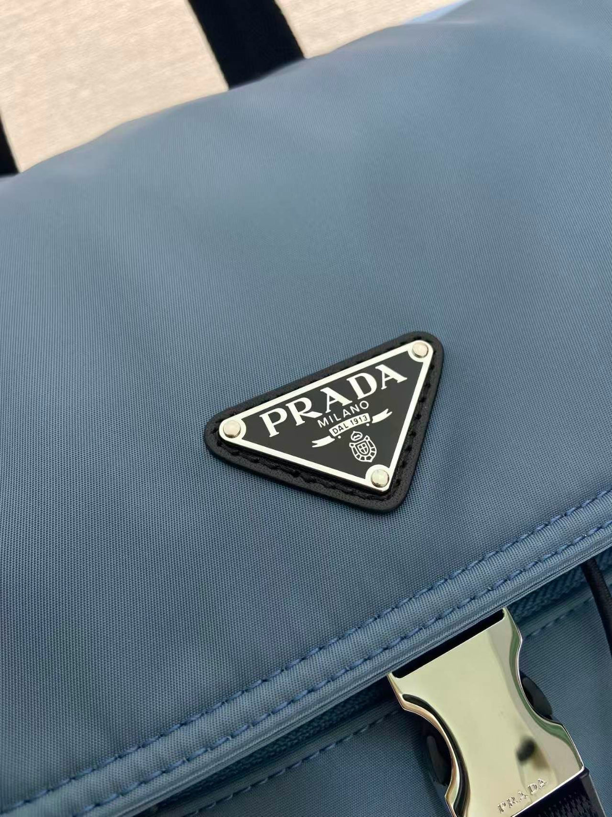Hellblauer Rucksack