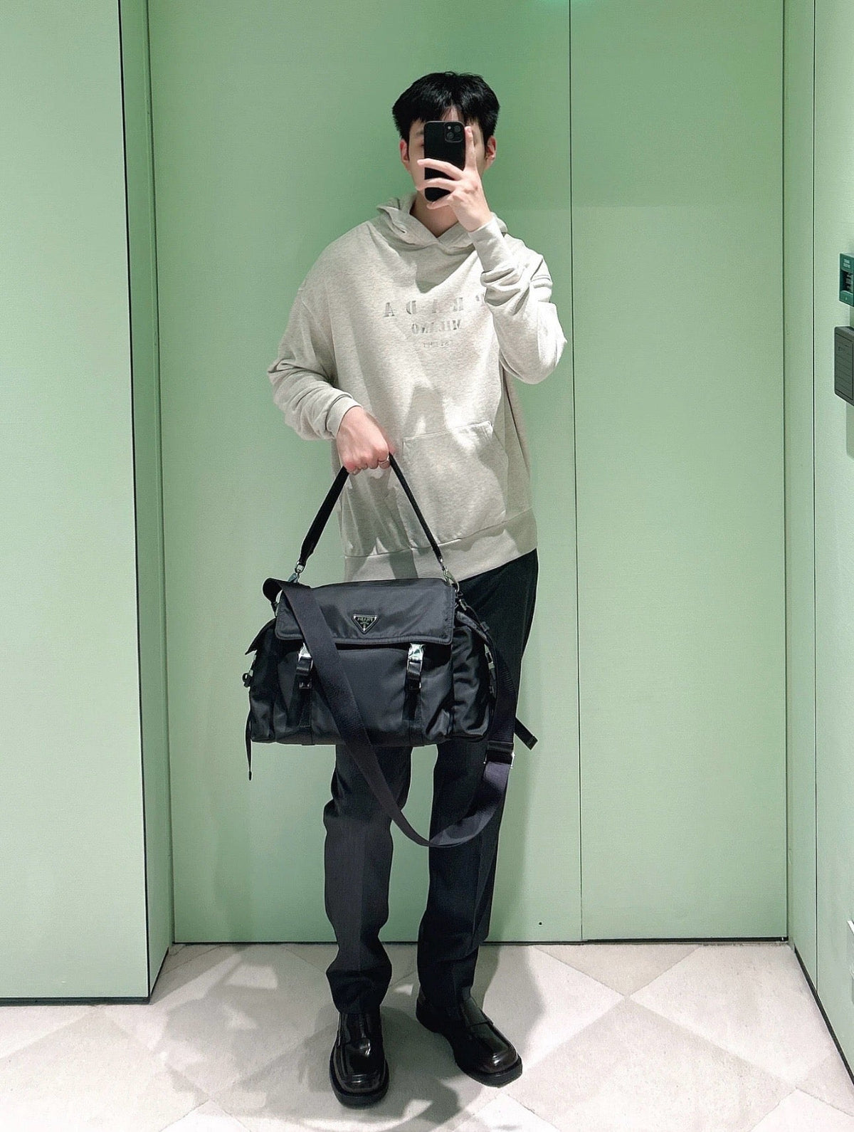 Messenger-Umhängetasche aus Nylon mit Schnalle