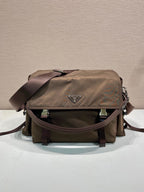Messenger-Umhängetasche aus Nylon mit Schnalle