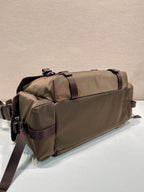 Messenger-Umhängetasche aus Nylon mit Schnalle