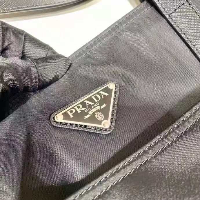 Schwarze Einkaufstasche