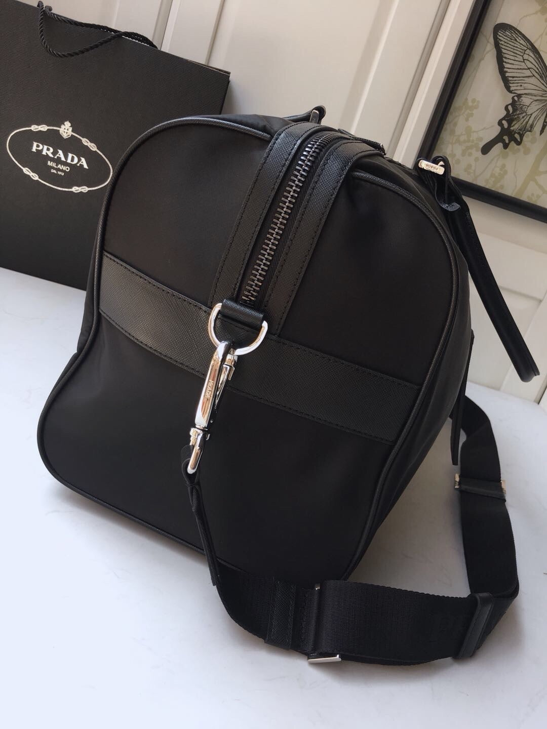 Schwarze Reisetasche